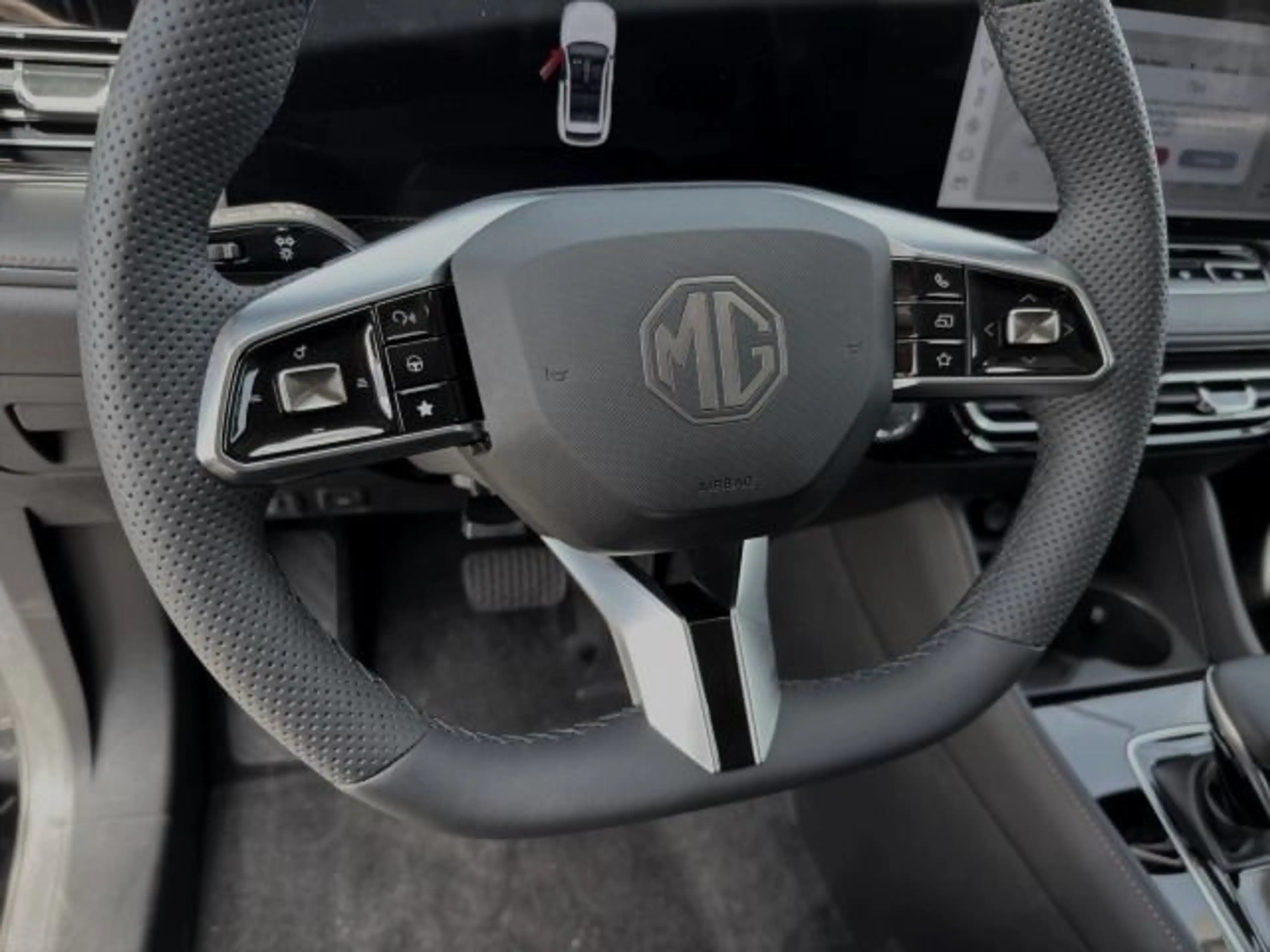 MG HS 1.5 PHEV LUXURY NAVI 360°KAMERA LM19 — photo 9