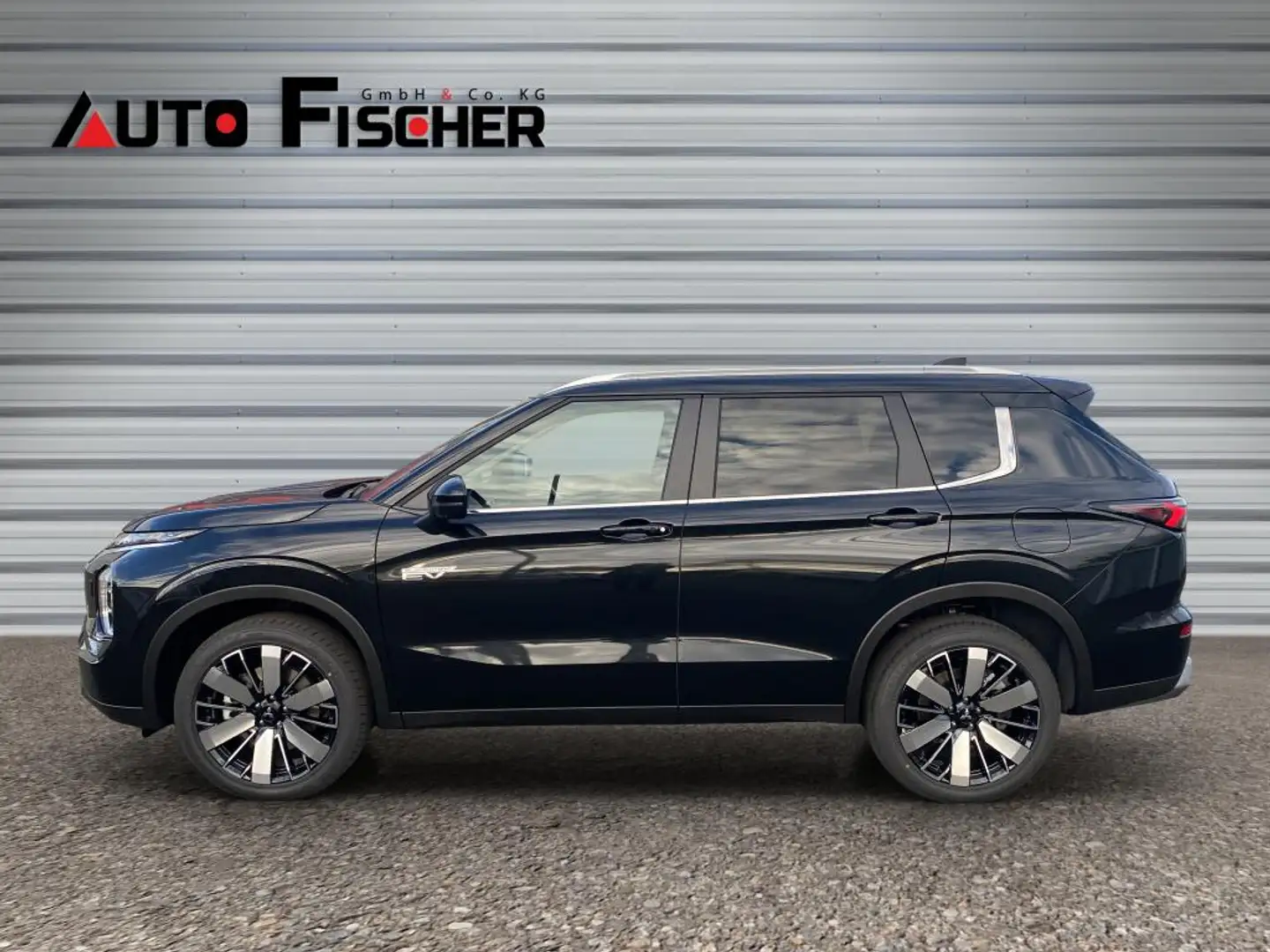 Mitsubishi Outlander 2.4L PHEV Intro Edition Schwarz - 2