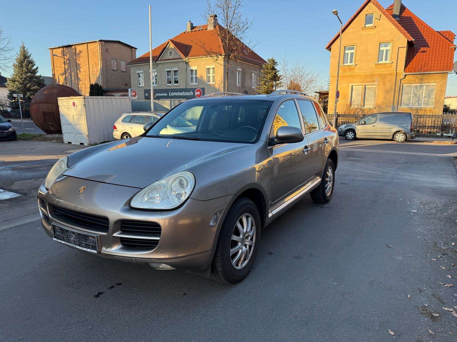 Second hand Porsche Cayenne 