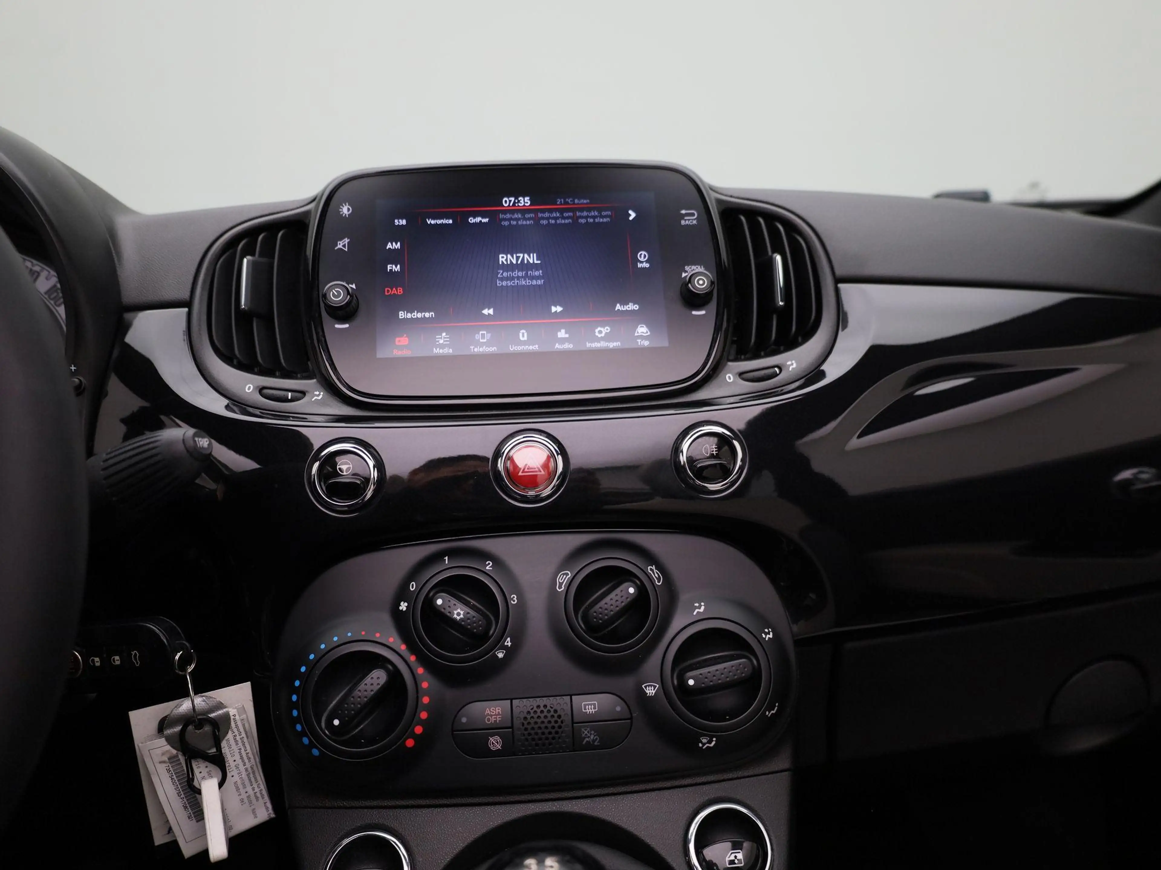Fiat 500C 1.0 Hybrid Dolcevita | Apple Carplay / Android Aut — photo 9