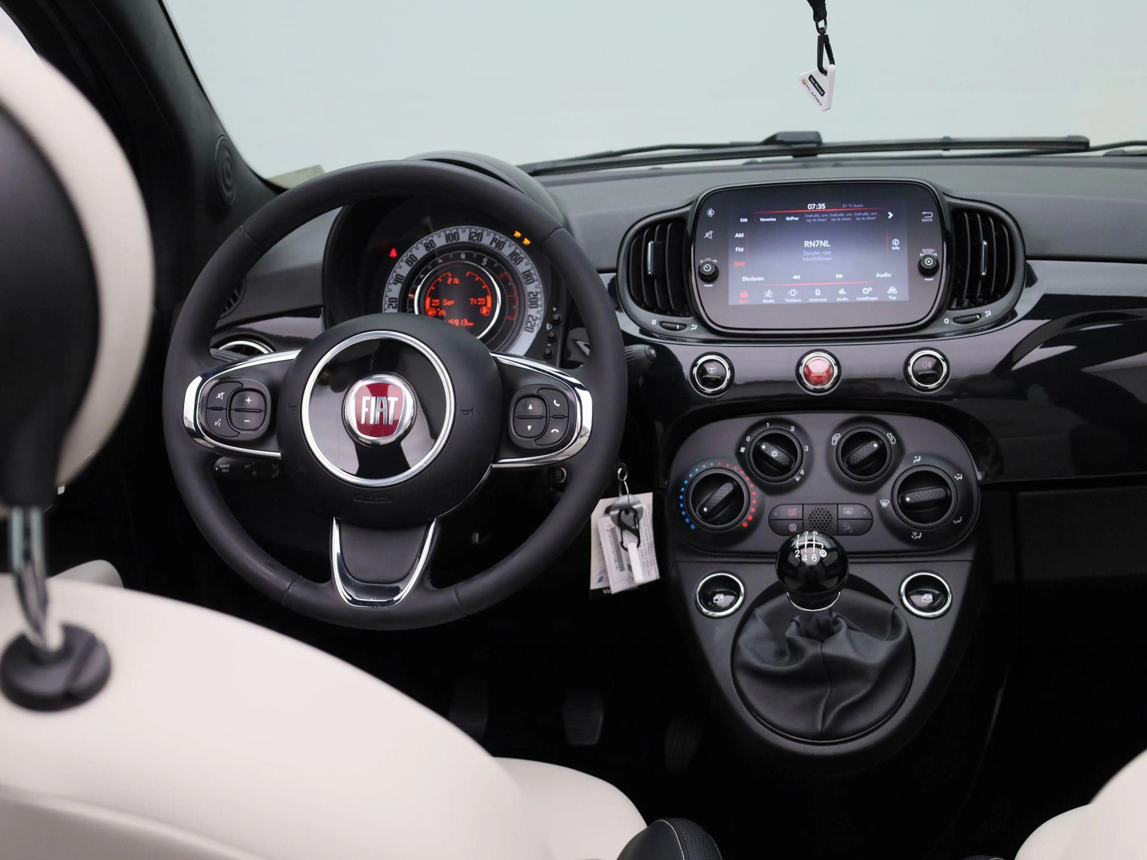 Fiat 500C 1.0 Hybrid Dolcevita | Apple Carplay / Android Aut — photo 7