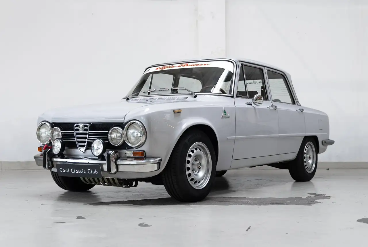 Alfa Romeo Giulia Super - 2.0L - LSD - Grigio indaco -, foto 1