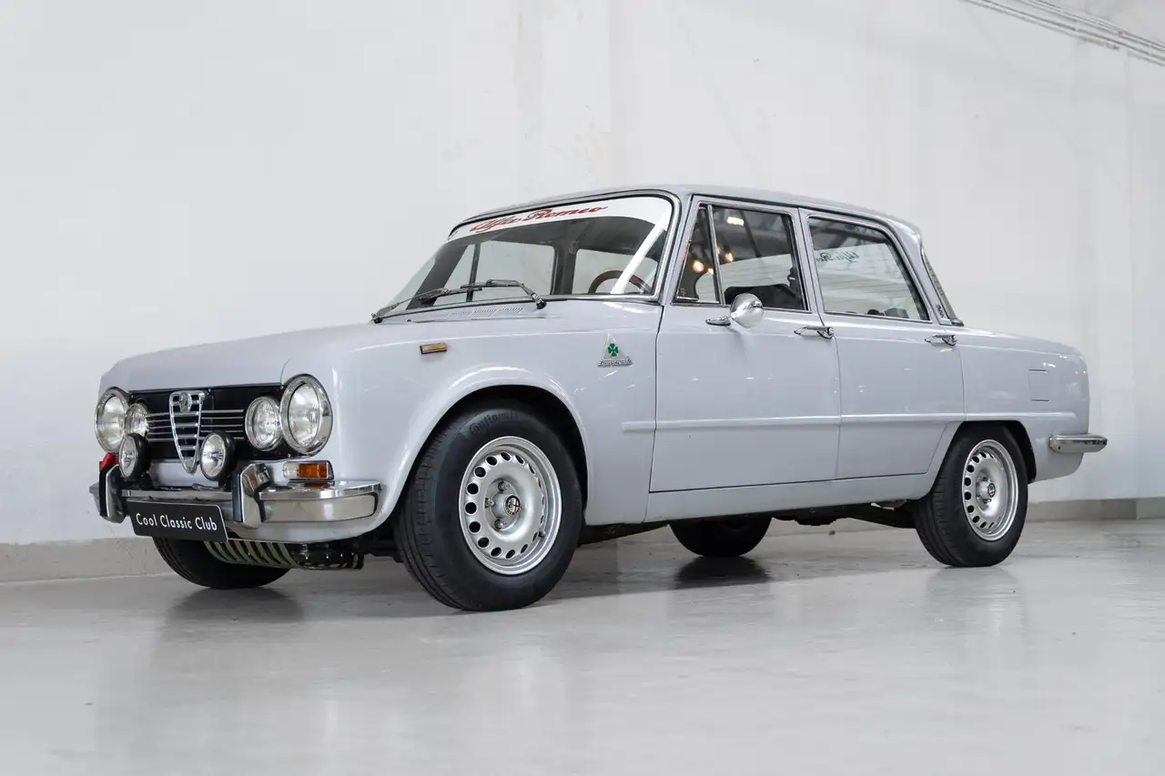 Alfa Romeo Giulia Super - 2.0L - LSD - Grigio indaco -, foto 3