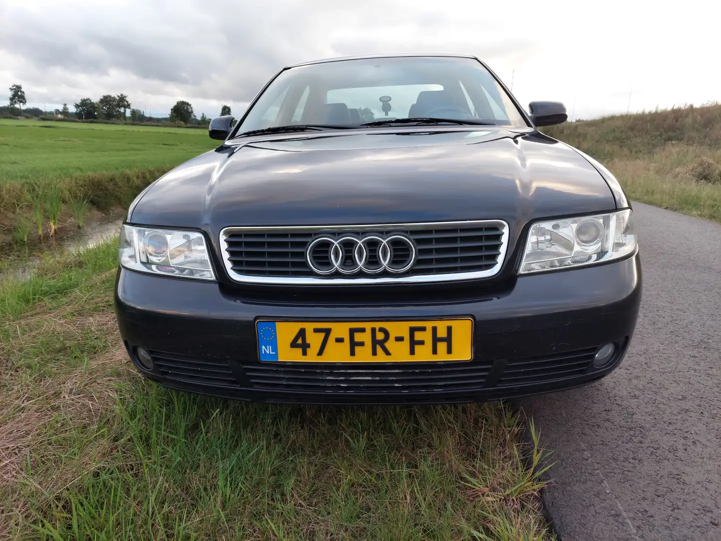 Audi A4 A4 1.6 Advance Azul - 2