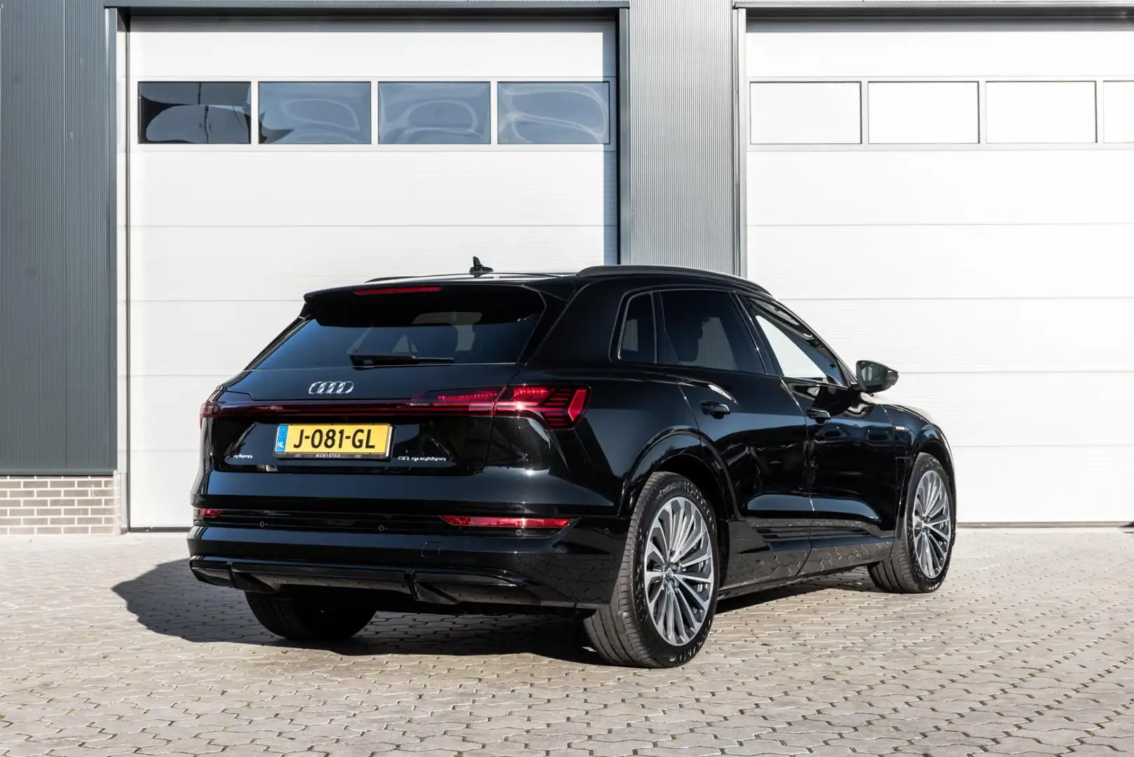 Audi e-tron 50 quattro S edition Pano Camera Adaptief Noir - 2