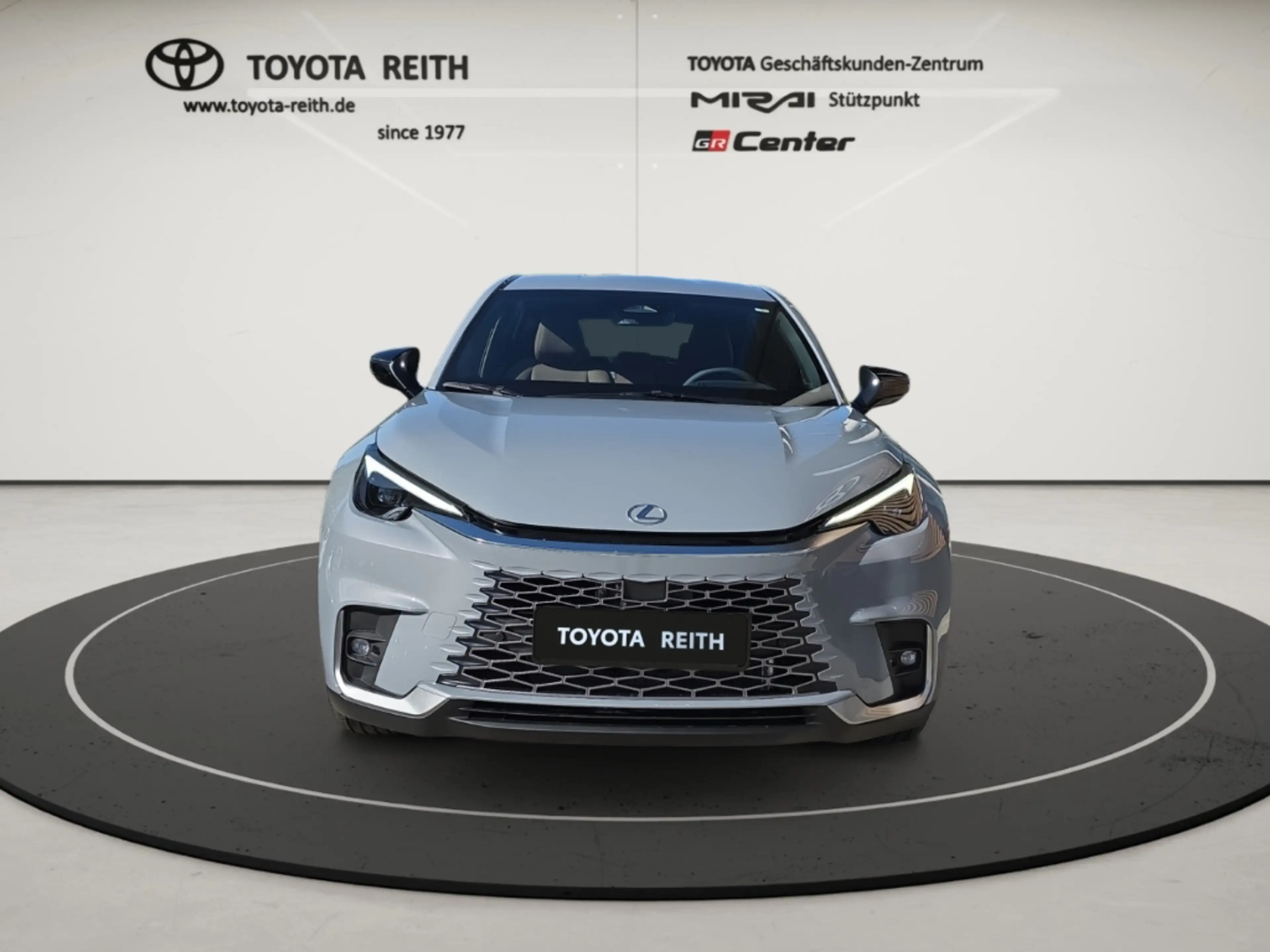 Lexus LBX FWD Elegant 1.5 Hybrid EU6e HUD Navi Leder Digital — photo 8