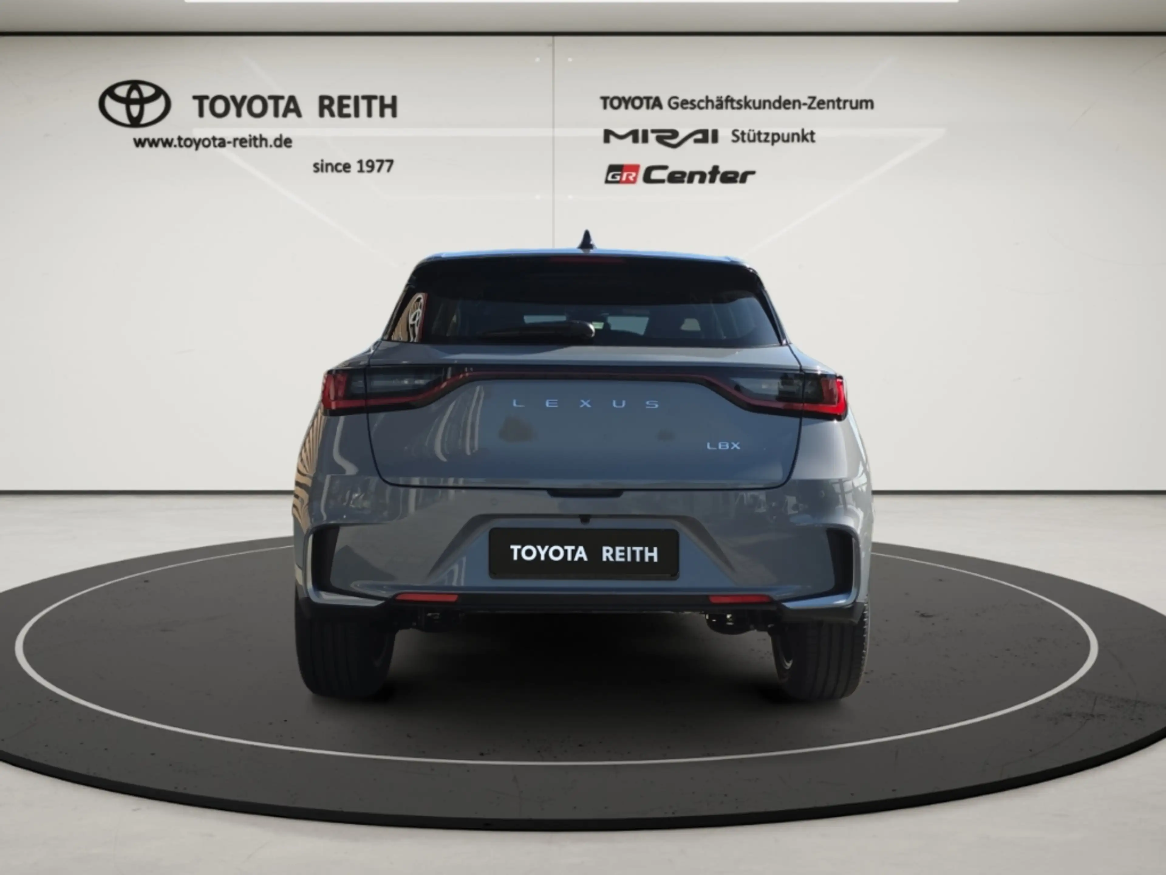 Lexus LBX FWD Elegant 1.5 Hybrid EU6e HUD Navi Leder Digital — photo 4
