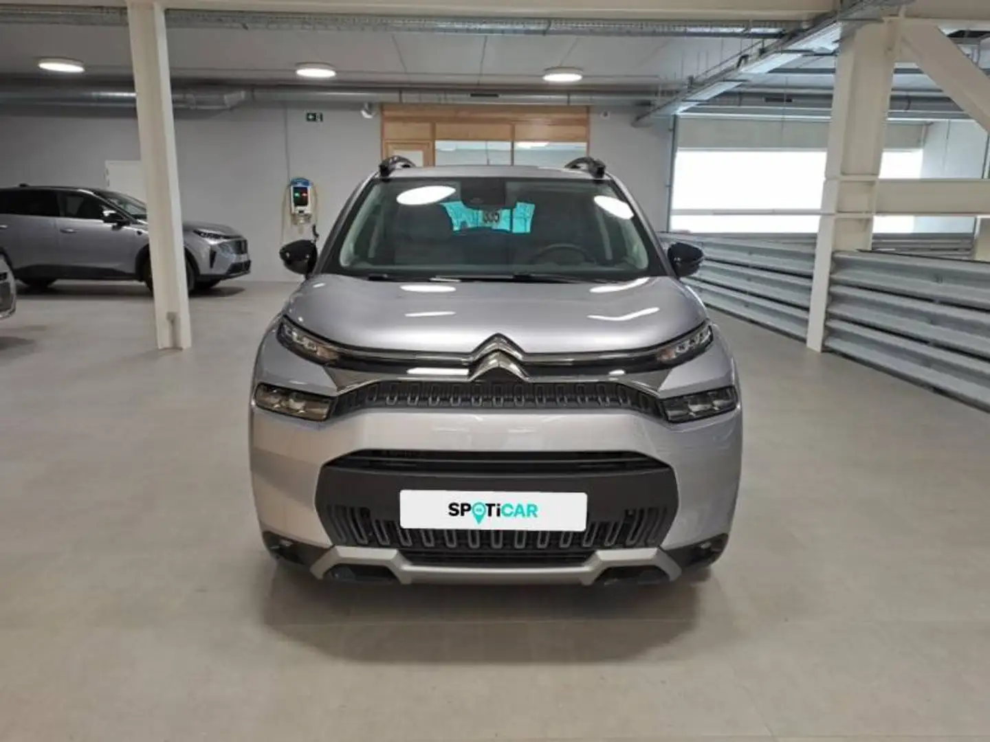 Citroen C3 Aircross 1 1.2 PureTech 130 S&S EAT6 Shine Grijs - 2