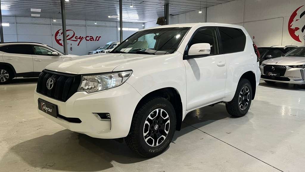 Toyota Land Cruiser D-4D GX - foto 1