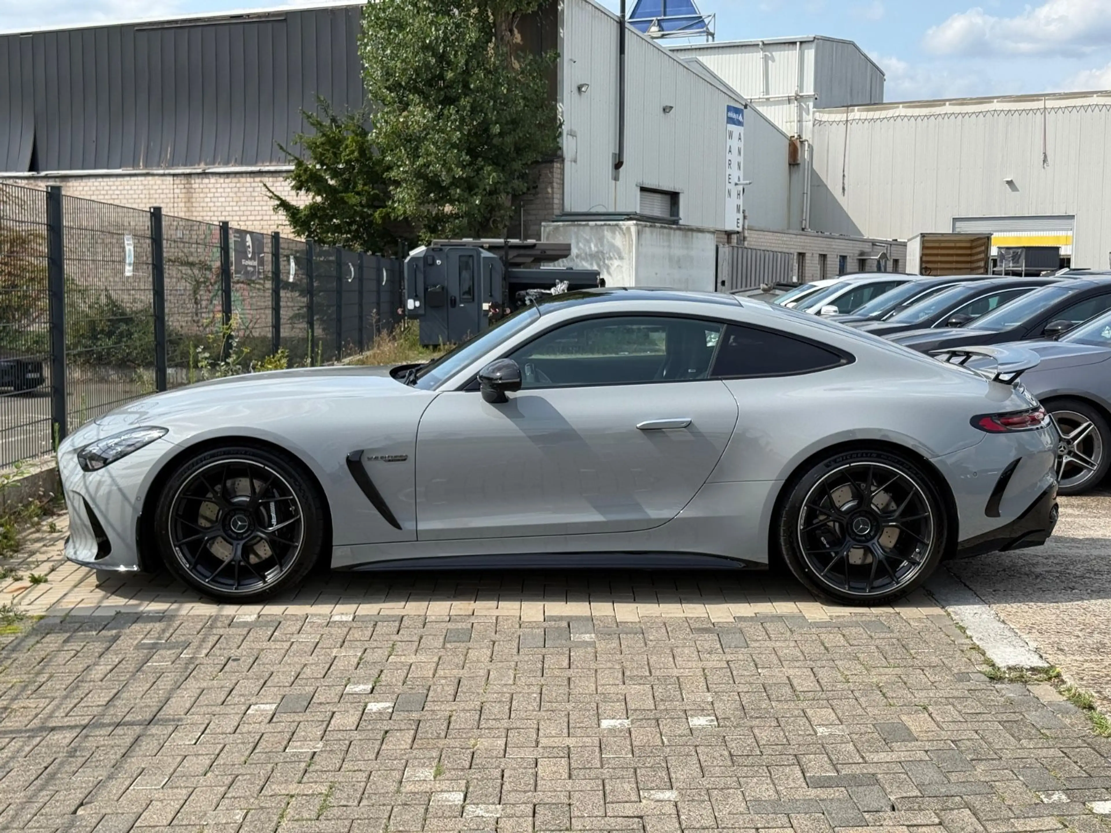 Mercedes-Benz AMG GT 63 4Matic+ Coupe Premium Plus/360°/Pano// — photo 9
