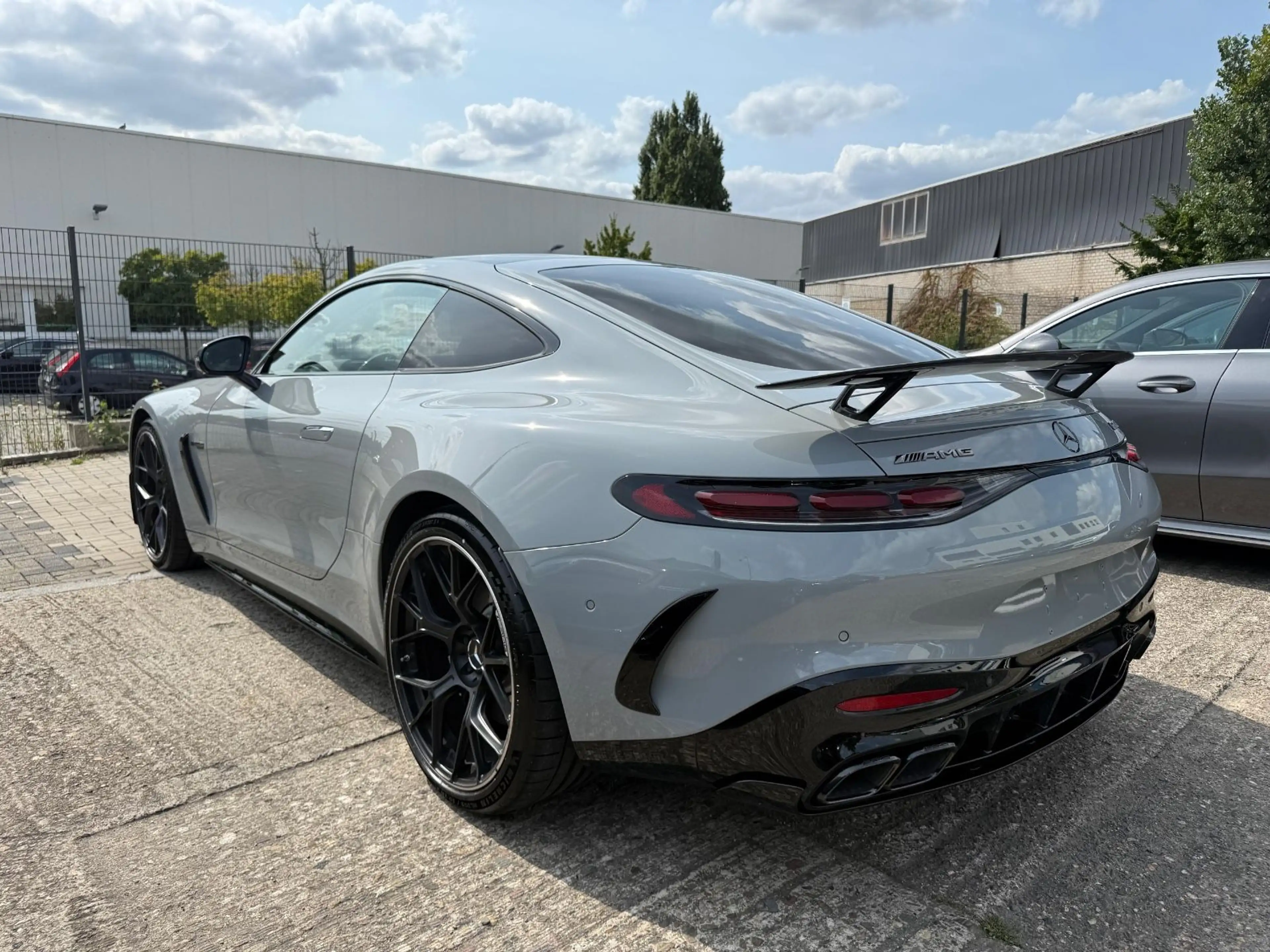 Mercedes-Benz AMG GT 63 4Matic+ Coupe Premium Plus/360°/Pano// — photo 8