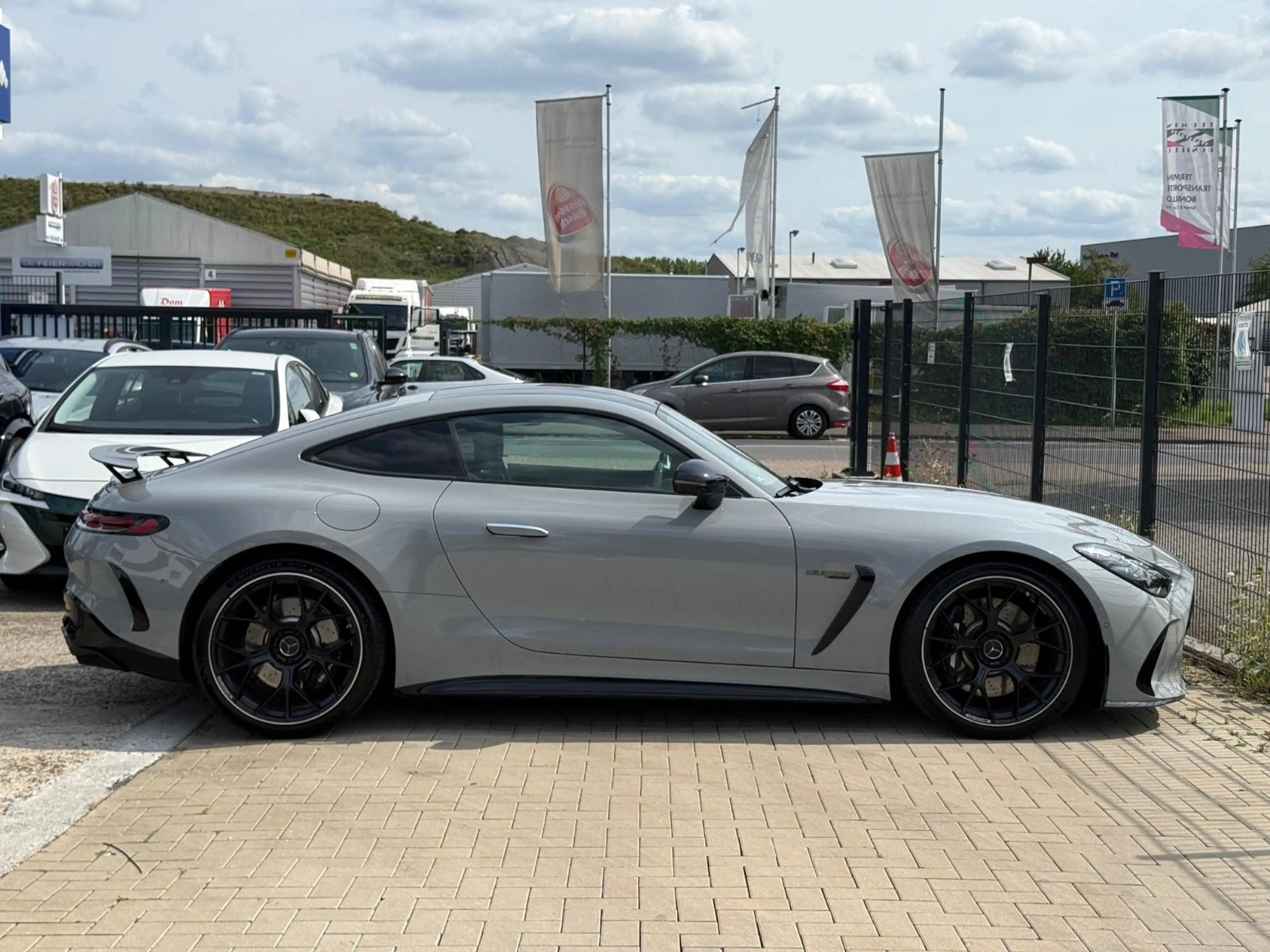 Mercedes-Benz AMG GT 63 4Matic+ Coupe Premium Plus/360°/Pano// — photo 5