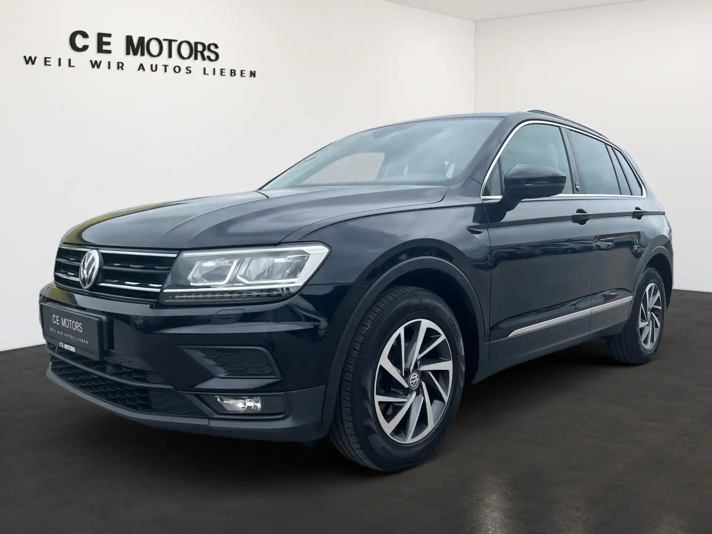 Volkswagen Tiguan 2.0 TDI BMT Comfortline Noir - 1