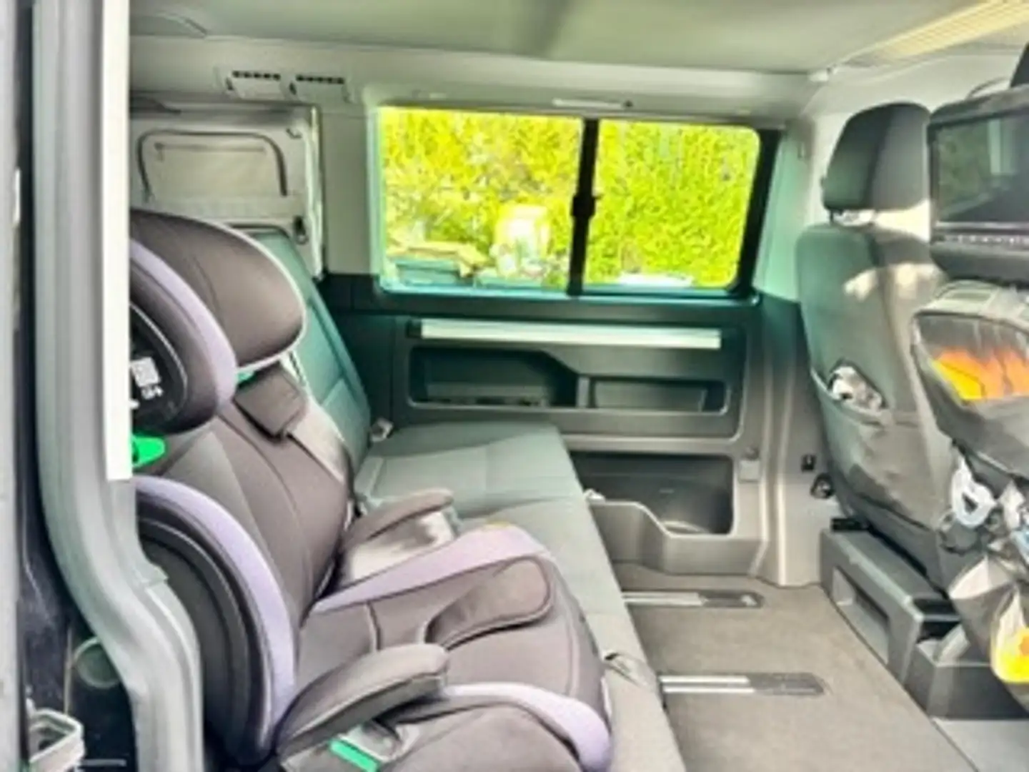Volkswagen T6 California - 1