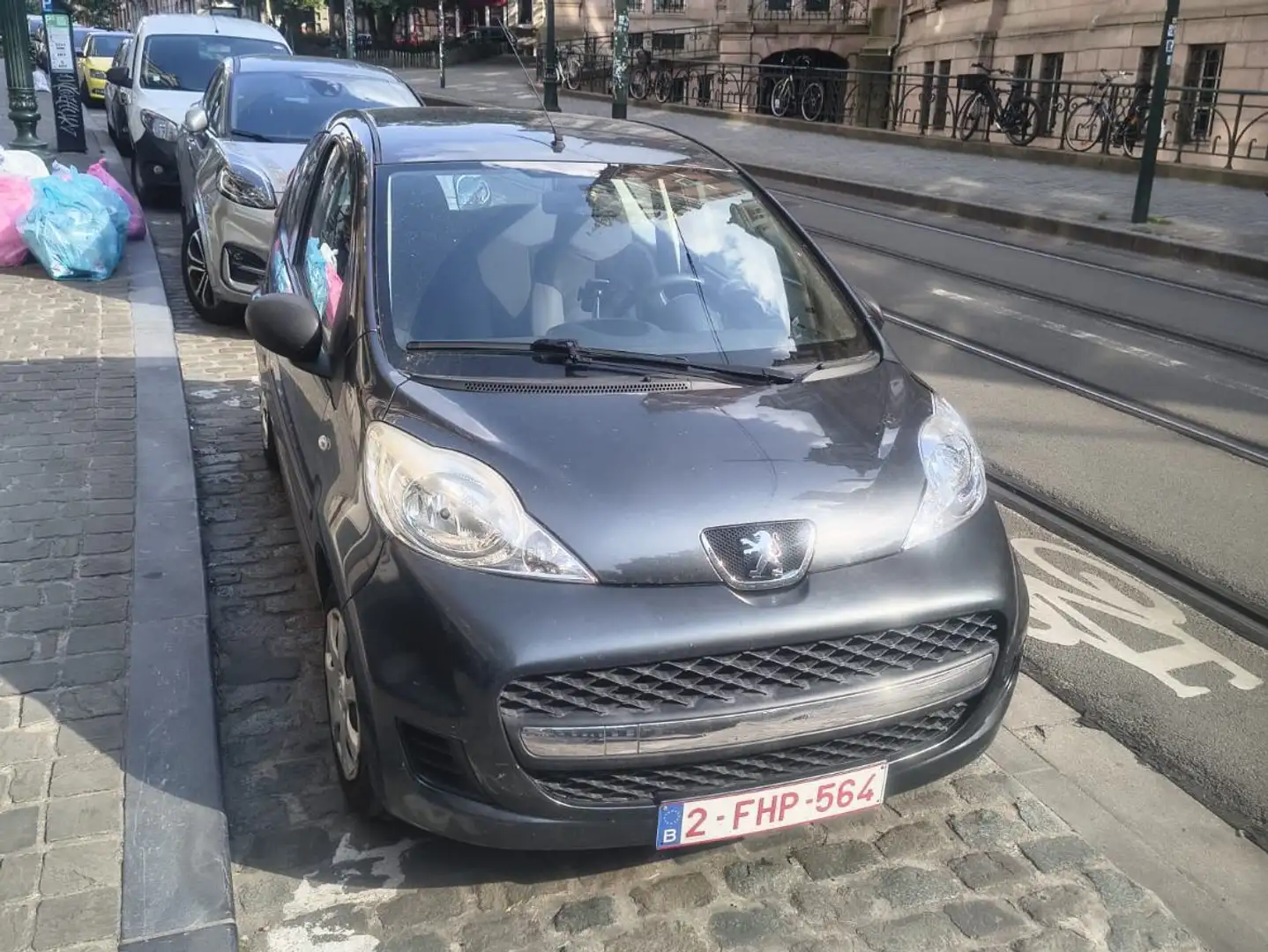 Peugeot 107 107 1.0i Black Grijs - 2