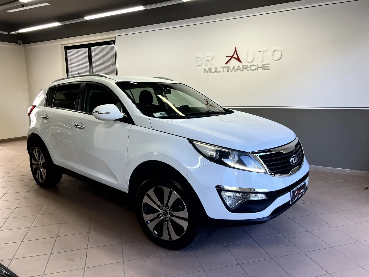 Kia Sportage 1.7 crdi Plus 2wd Bianco - 2