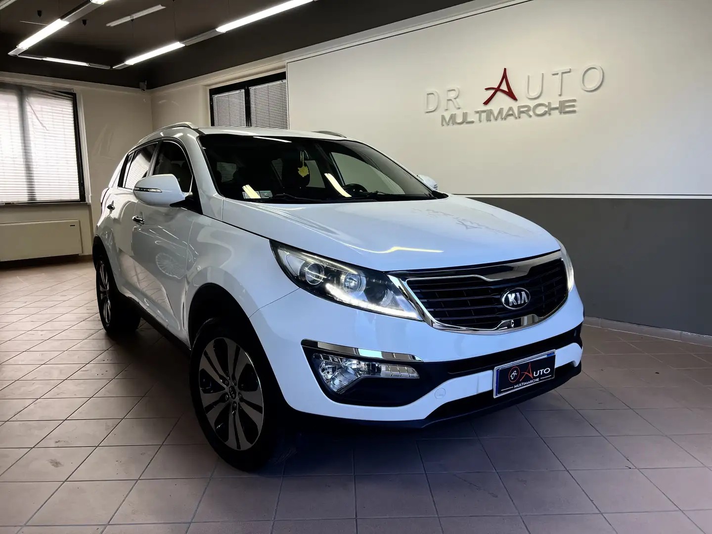 Kia Sportage 1.7 crdi Plus 2wd Bianco - 1