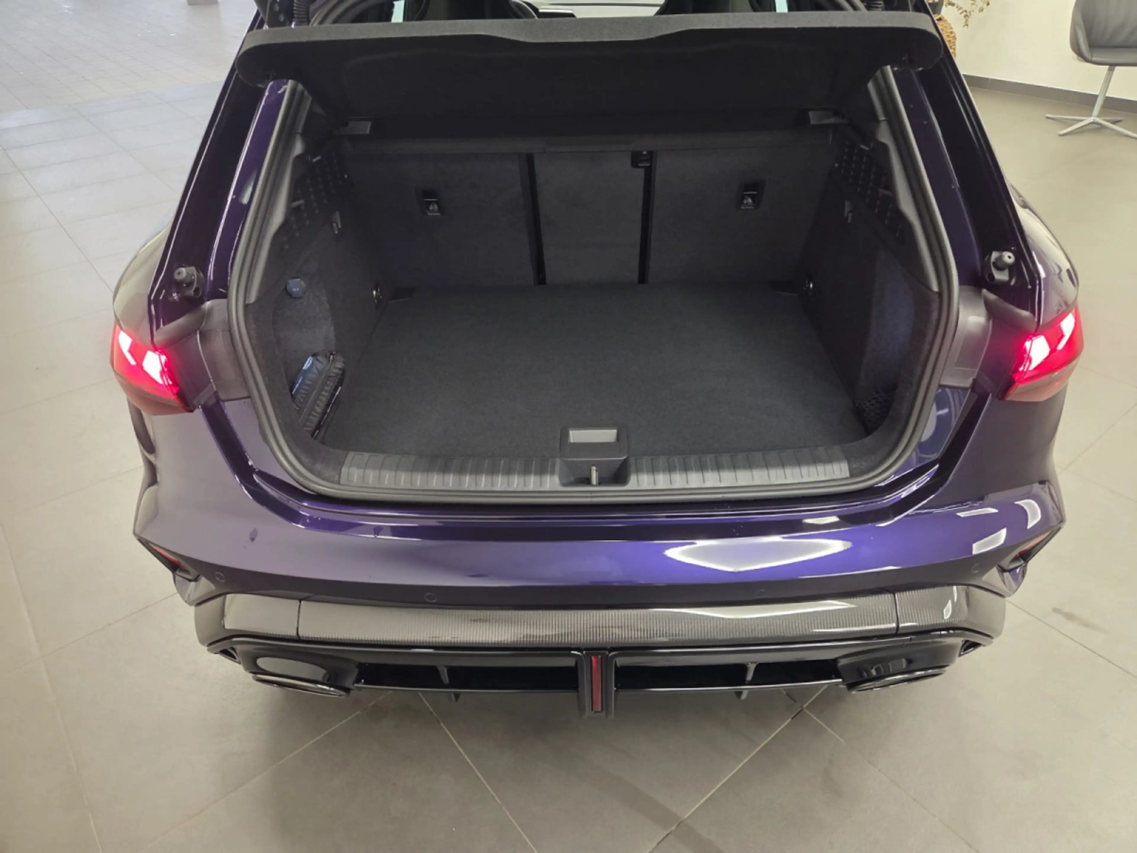 Audi RS3 Sportback 2.5 TFSI quattro 400 CH / 294 kW S troni — photo 9