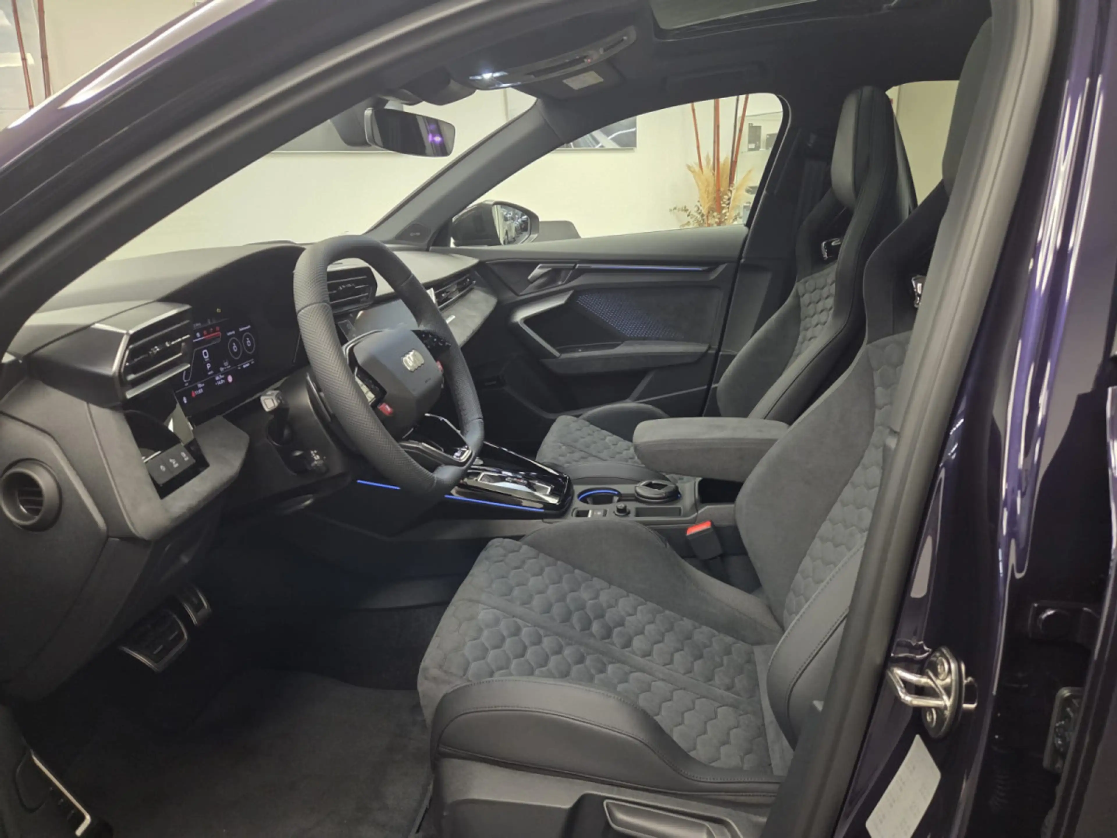 Audi RS3 Sportback 2.5 TFSI quattro 400 CH / 294 kW S troni — photo 3