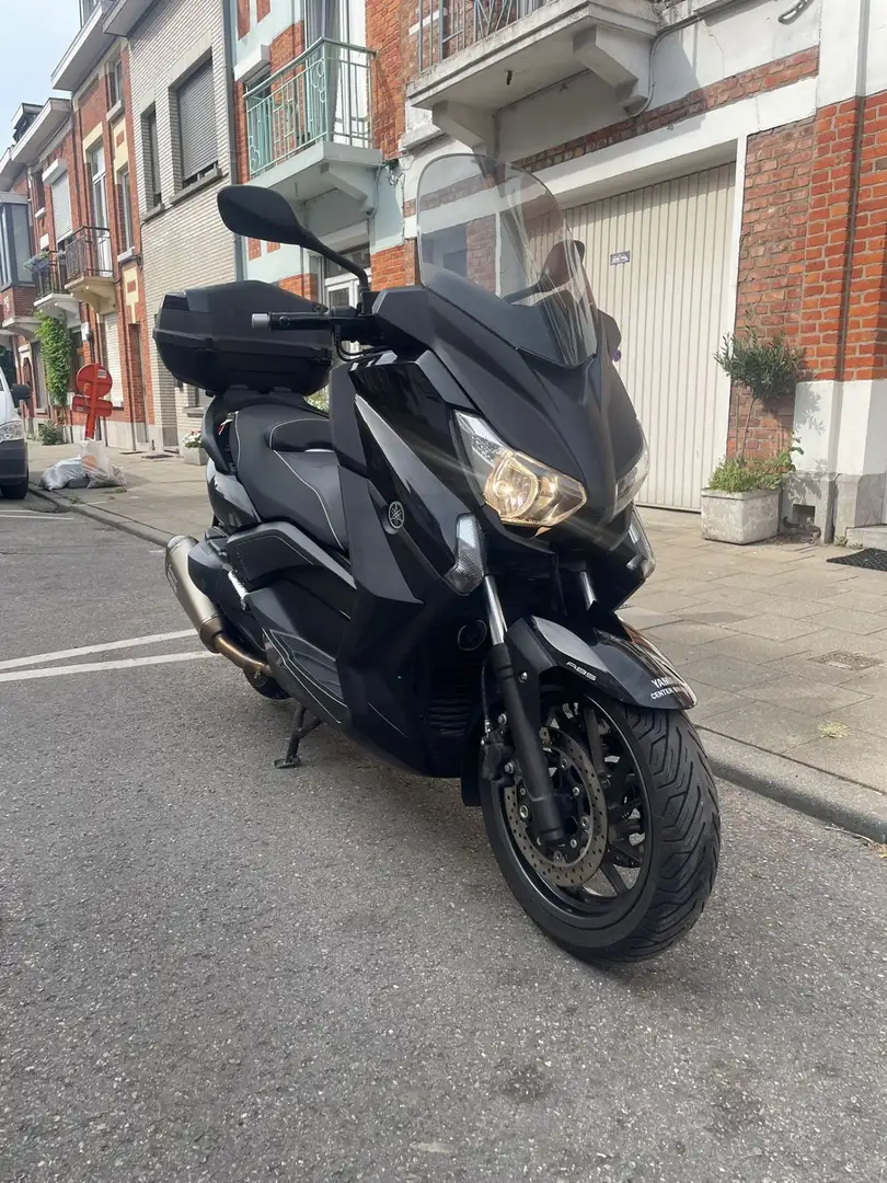 Yamaha X-Max 400 AKRAPOVIC Noir - 2