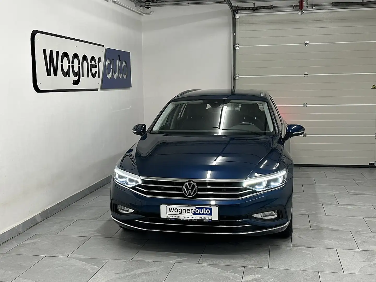 Volkswagen Passat Variant Elegance 1,5 TSI DSG Matrix LED/ACC/Navi/RFK/La... Blau - 1