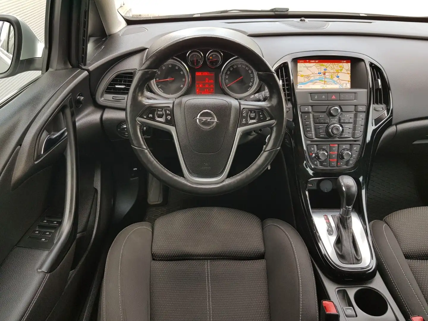 Opel Astra J Sports Tourer Exklusiv Argent - 2