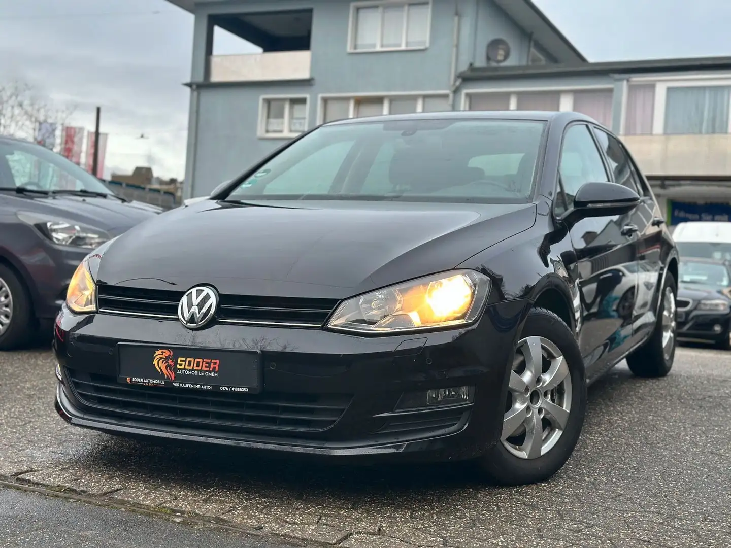 Volkswagen Golf VII Lim. Trendline BMT*92TKM*2.HAND*SCHECKH Nero - 1