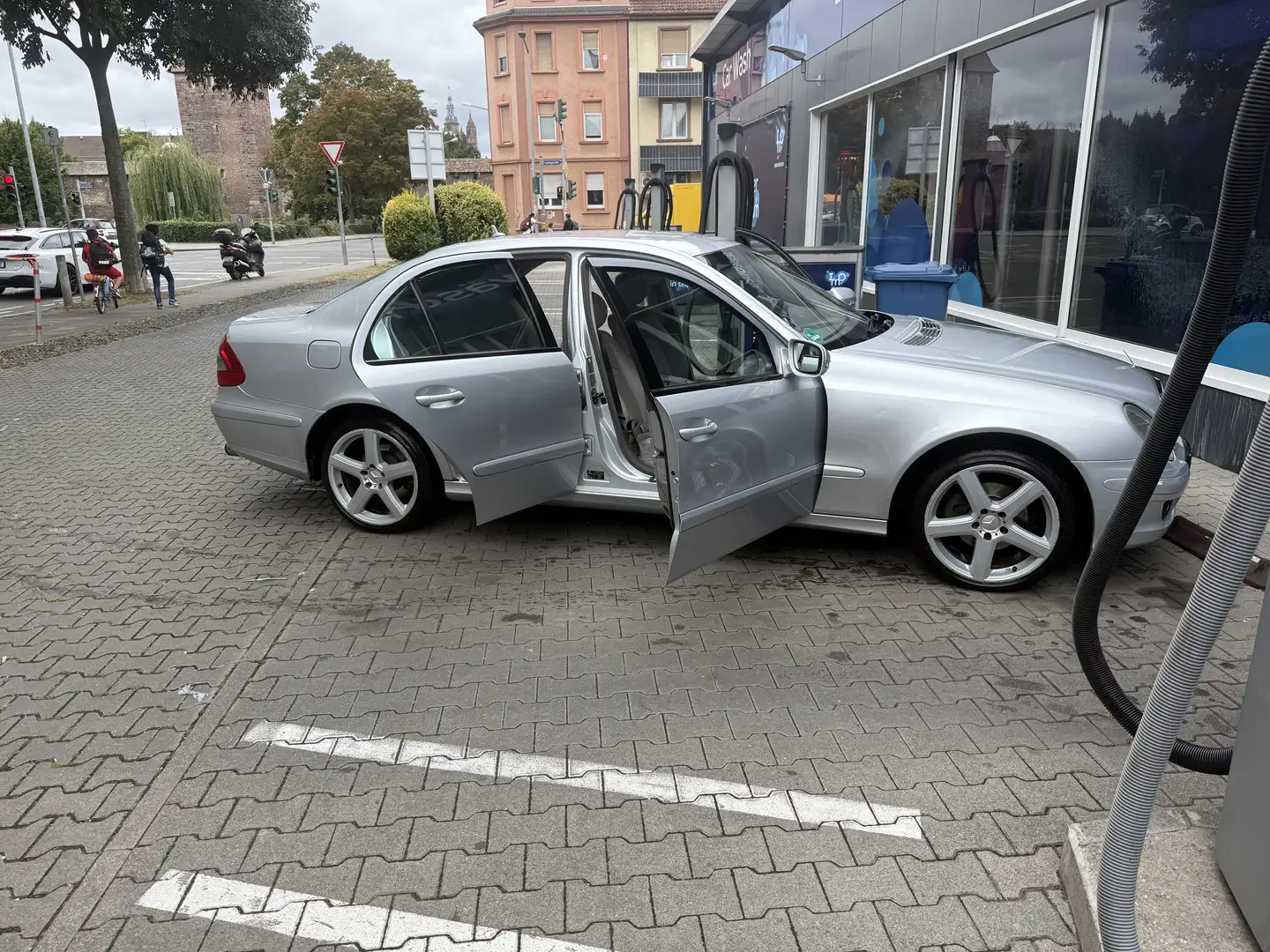 Mercedes-Benz E 280 CDI 4Matic Automatik Classic DPF BusinessEDITION - 1