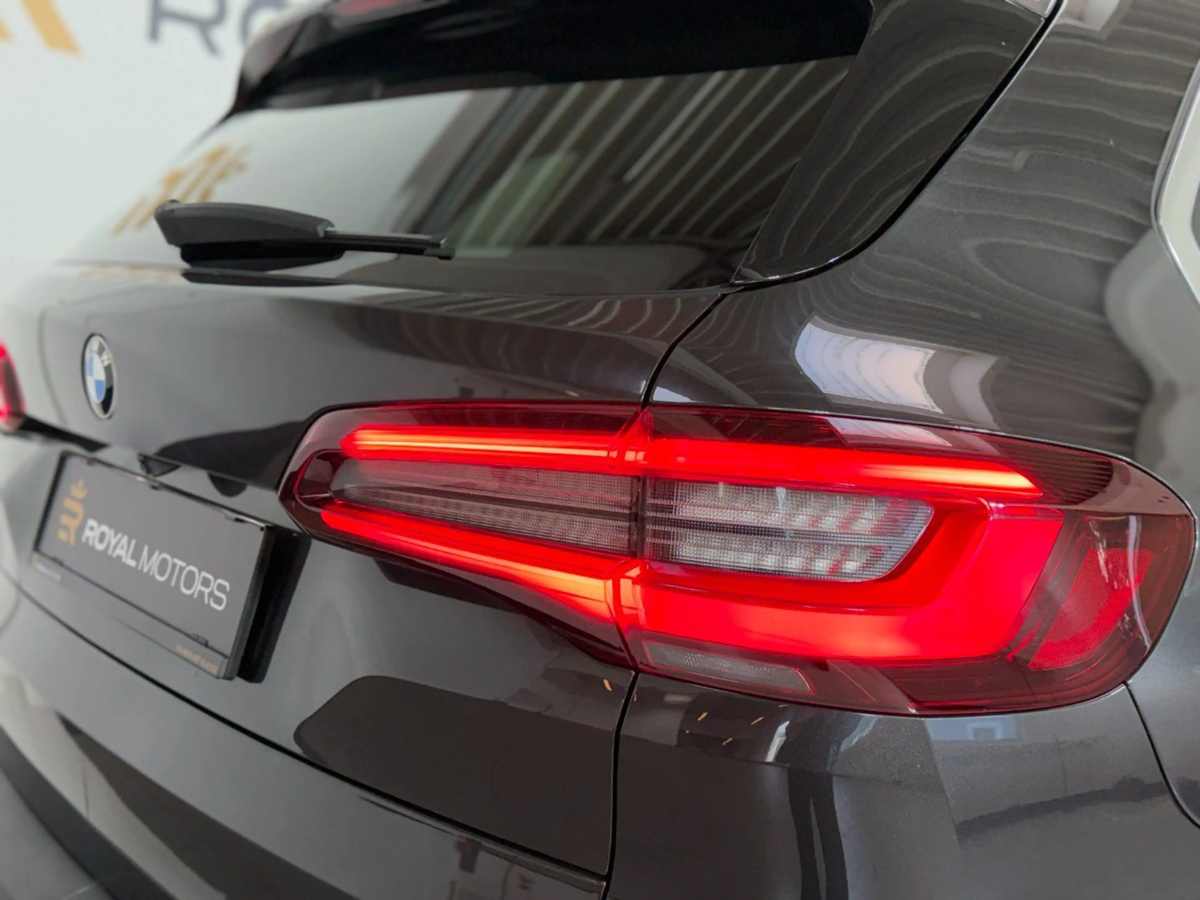 BMW X5 xDrive25d — photo 13