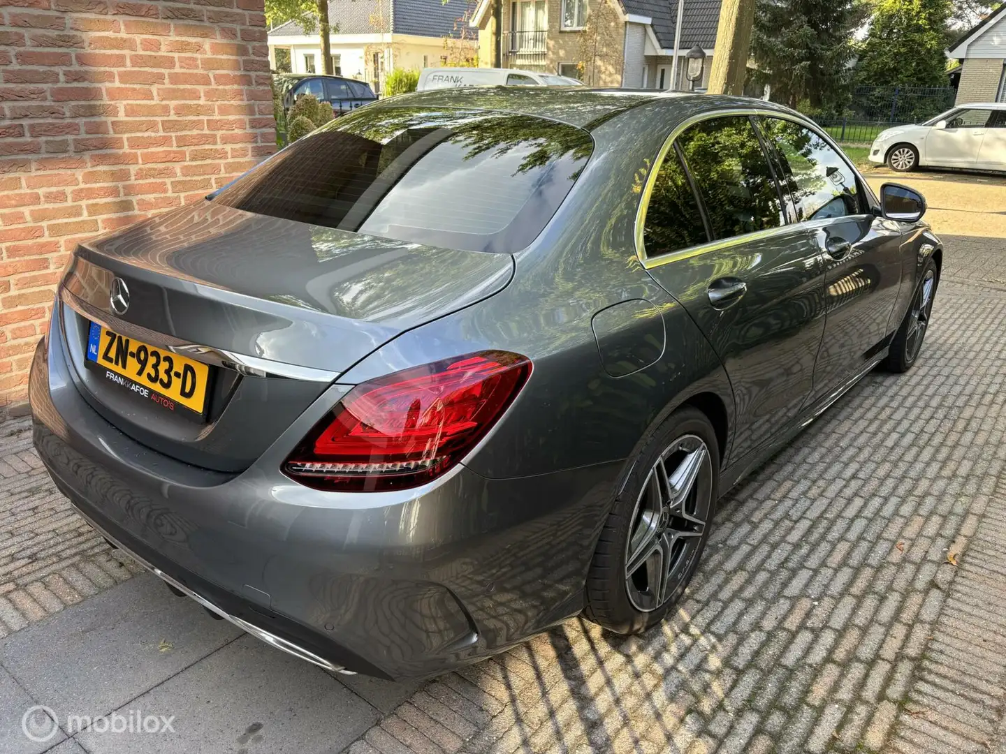 Mercedes-Benz C 180 Automaat Buss. AMG Navi LED ECC Cruise Privacy gla Grijs - 2