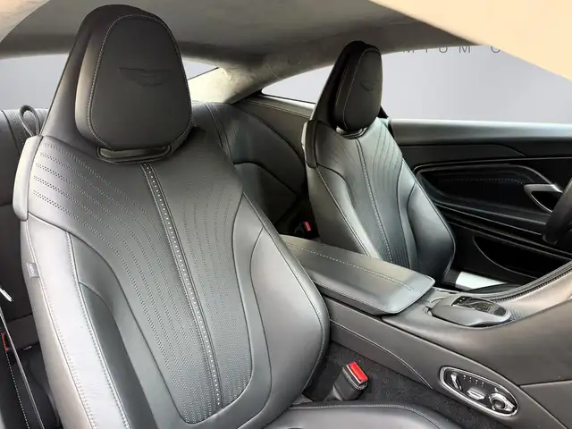 Aston Martin DB11 view 8