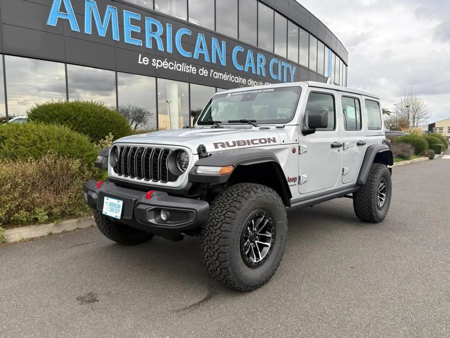 Jeep Wrangler Unlimited Rubicon 35 XTREME package V6 3.6L Gris - 1
