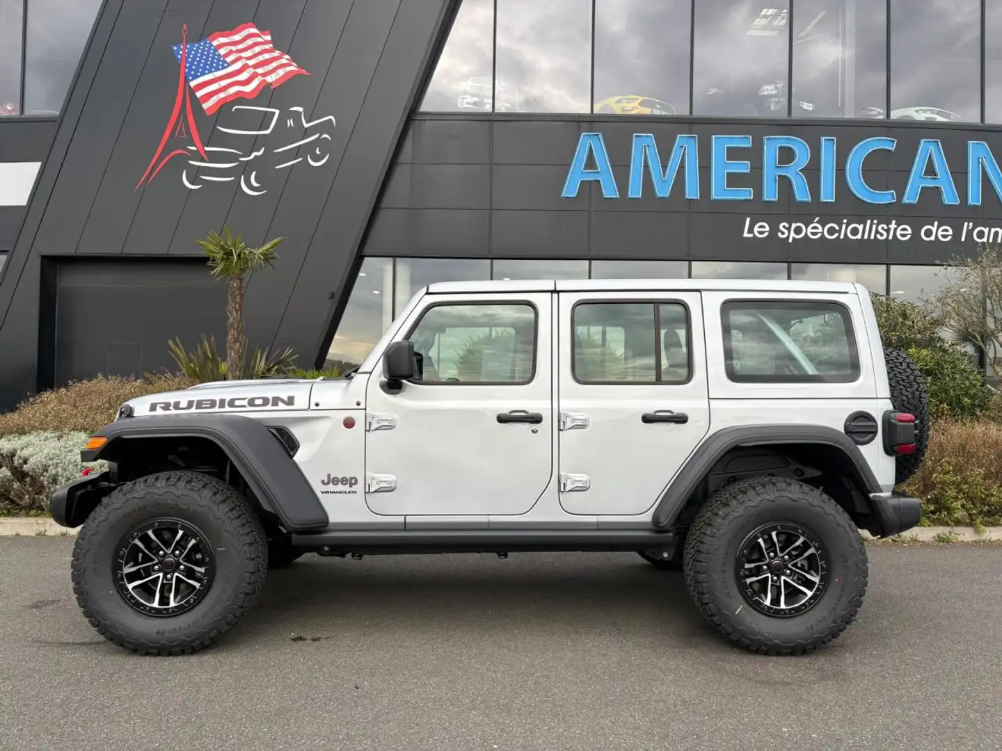 Jeep Wrangler Unlimited Rubicon 35 XTREME package V6 3.6L Gris - 2