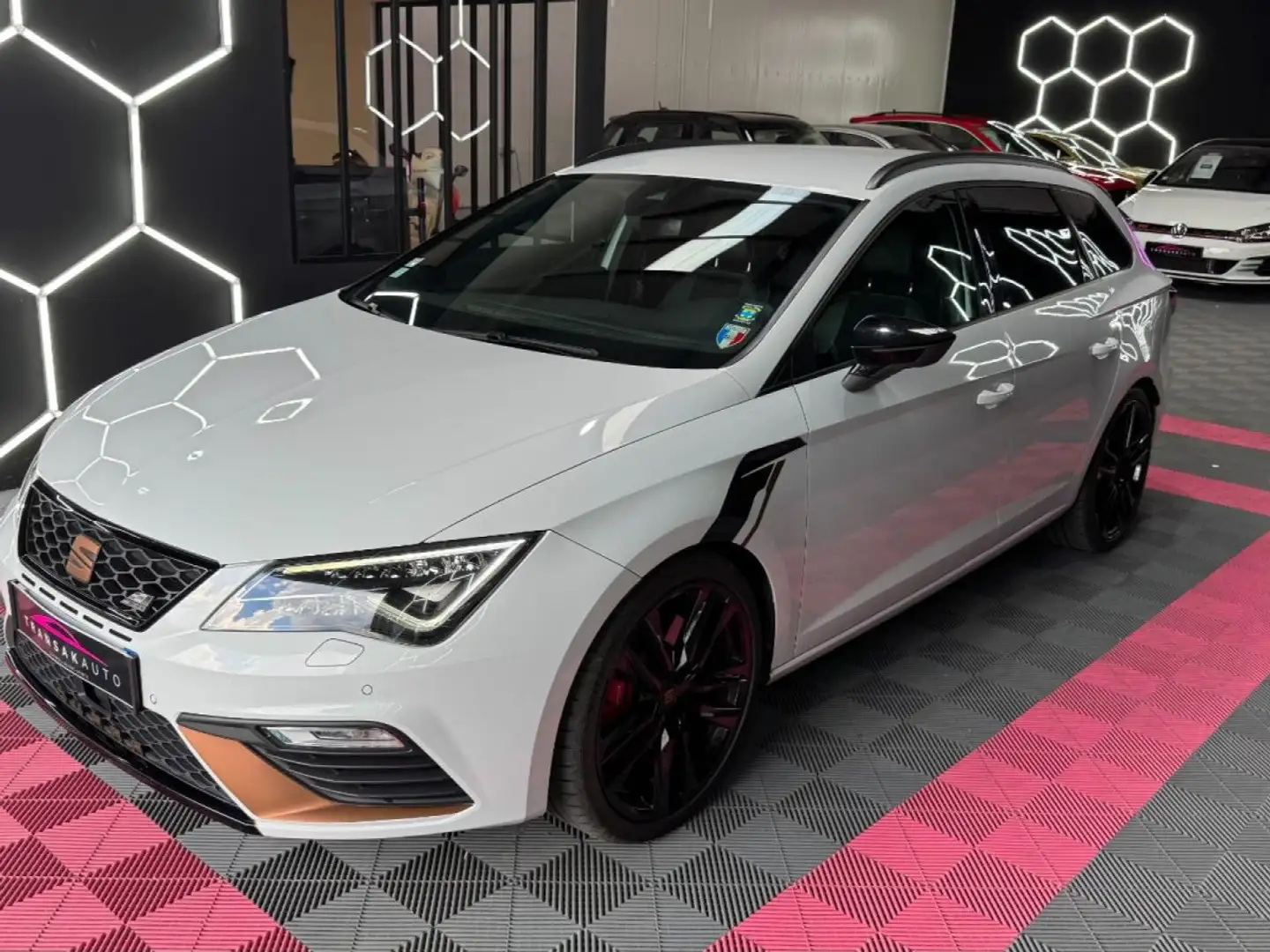 SEAT Leon Cupra 2.0 TSI 300 DSG6 4 Drive ~ Caméra de recul ~ Blanc - 2