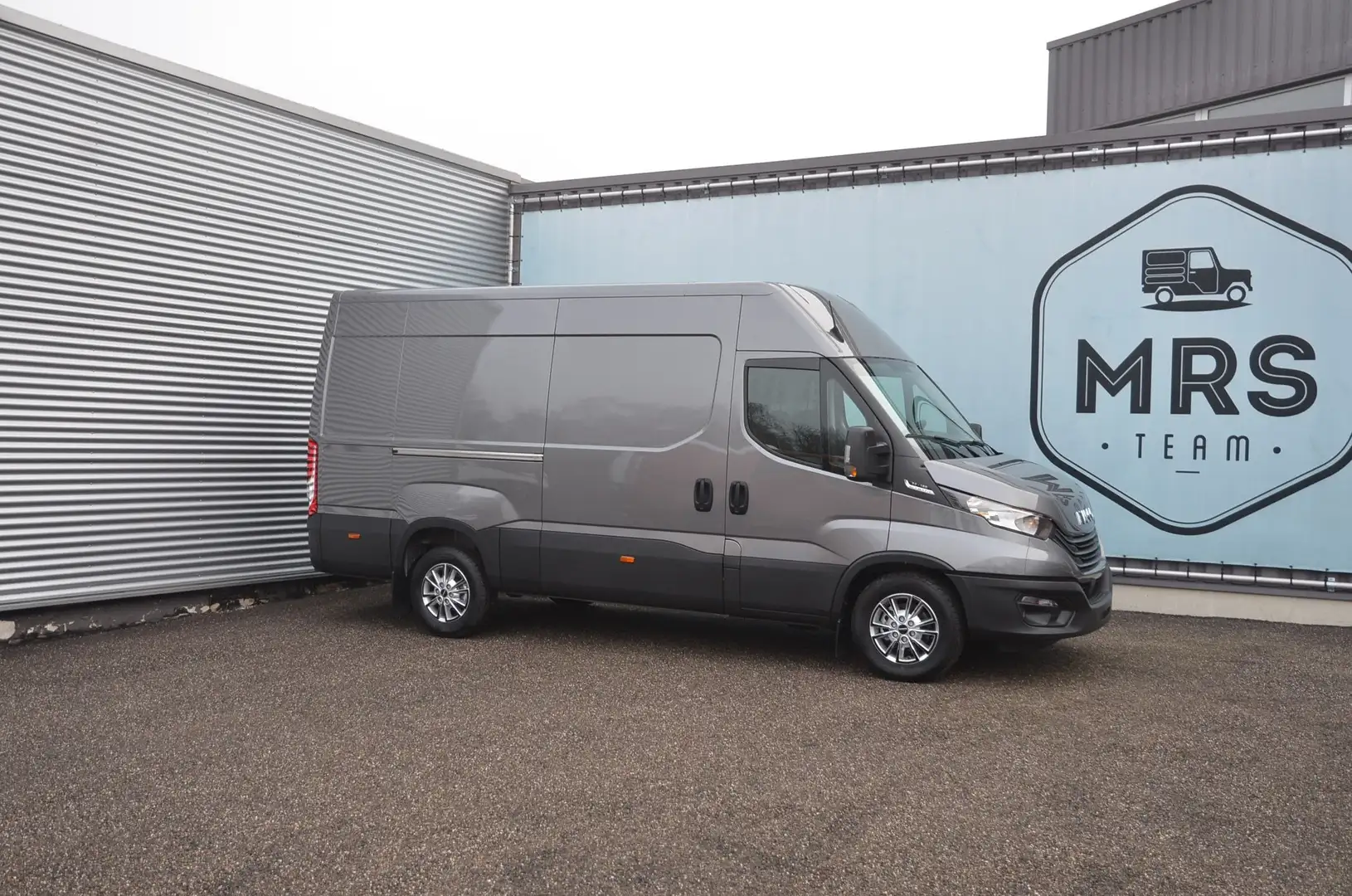 Iveco Daily 35S16- L3H2- CRUISE- HIMATIC- NIEUW- 39500+BTW Grey - 1