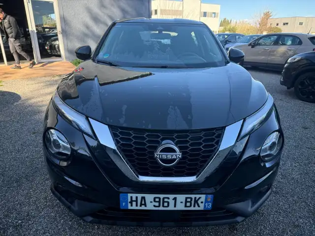 Nissan Juke view 2
