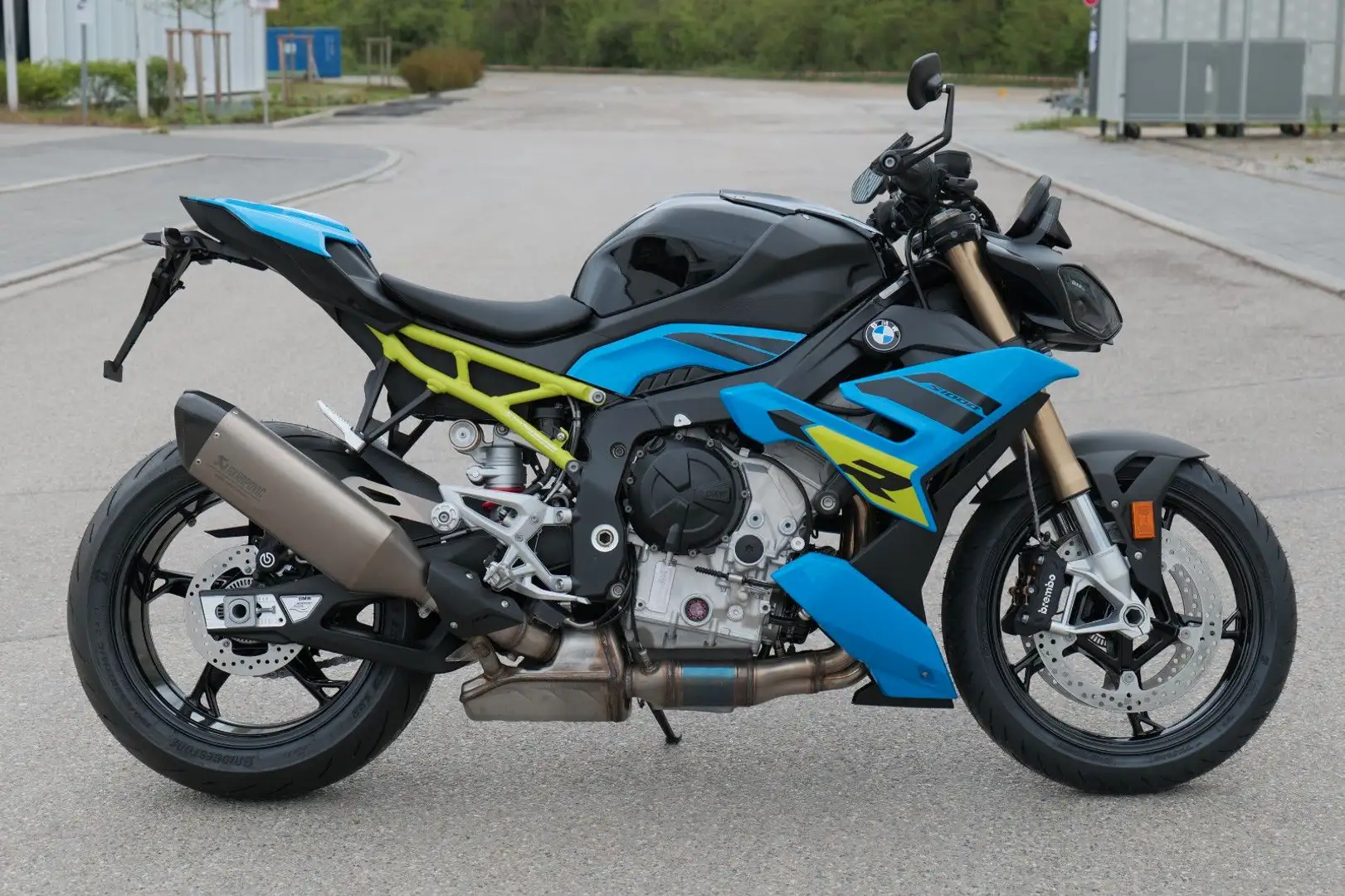 BMW S 1000 R in Bluefire/Mugiallo Yellow Albastru - 1