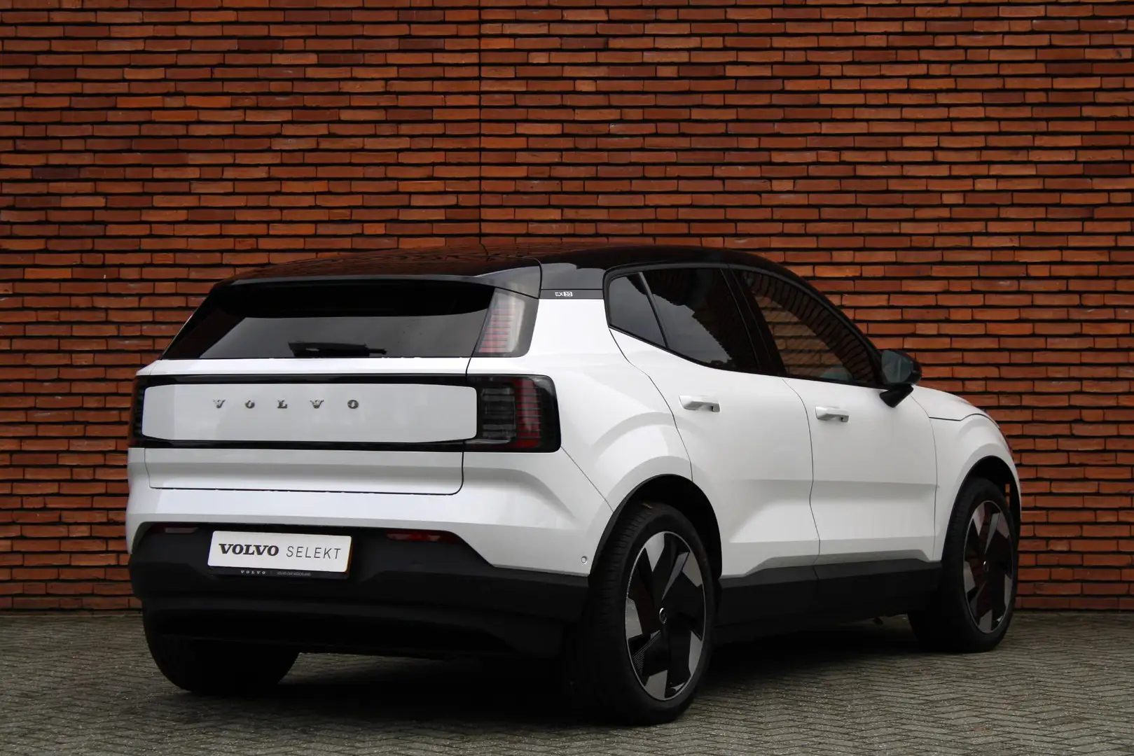 Volvo EX30 Single Motor Plus 51 kWh | Adaptieve Cruise Contro Wit - 2