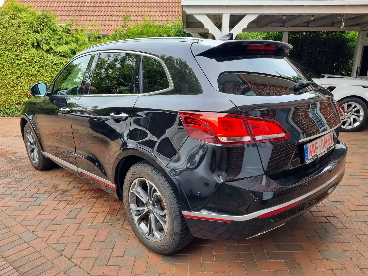 Borgward BX7 BX7 2.0 TGDI TS Edition+LCD Tacho+360°+Pano+Key Schwarz - 2