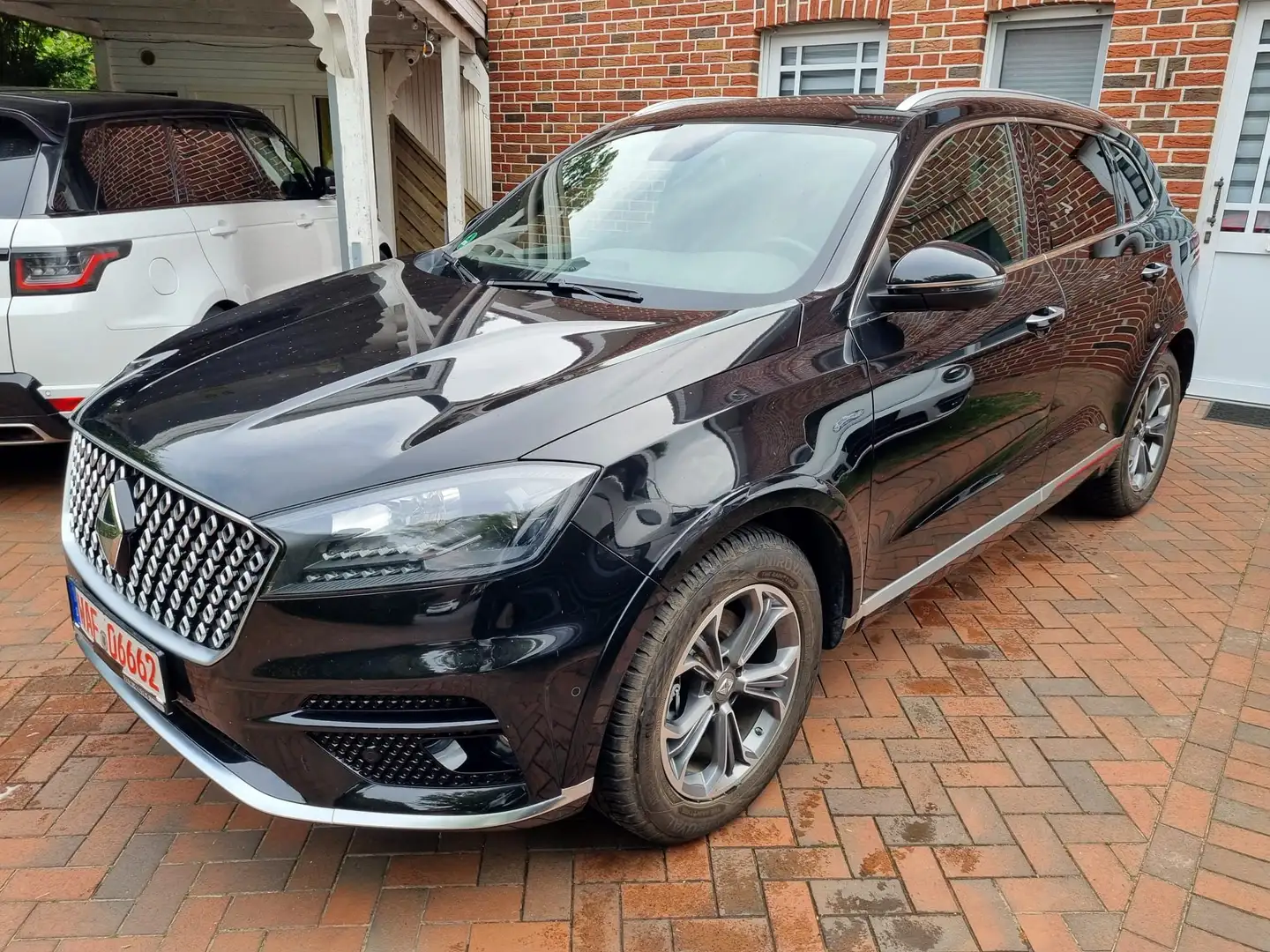 Borgward BX7 BX7 2.0 TGDI TS Edition+LCD Tacho+360°+Pano+Key Schwarz - 1