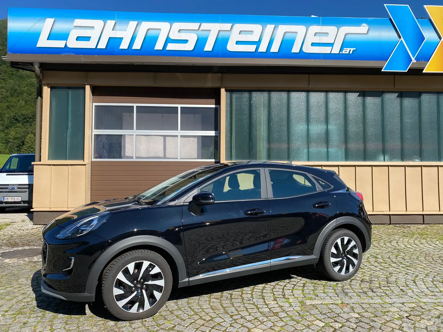 Ford Puma 1,5 EcoBlue Titanium Noir - 1