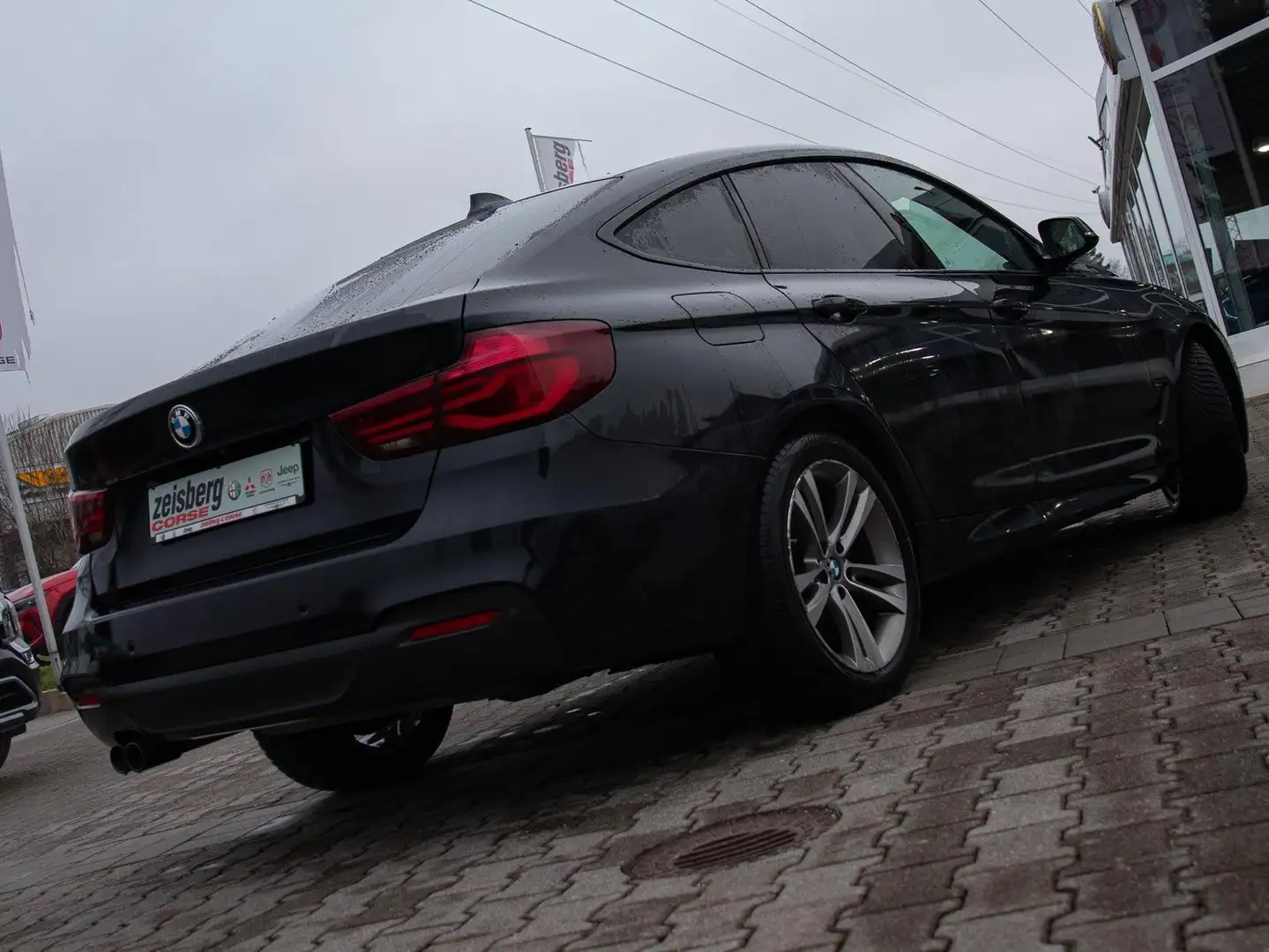BMW 320 320 i GT xDrive M Sport Navi*Kamera*Leder Schwarz - 2