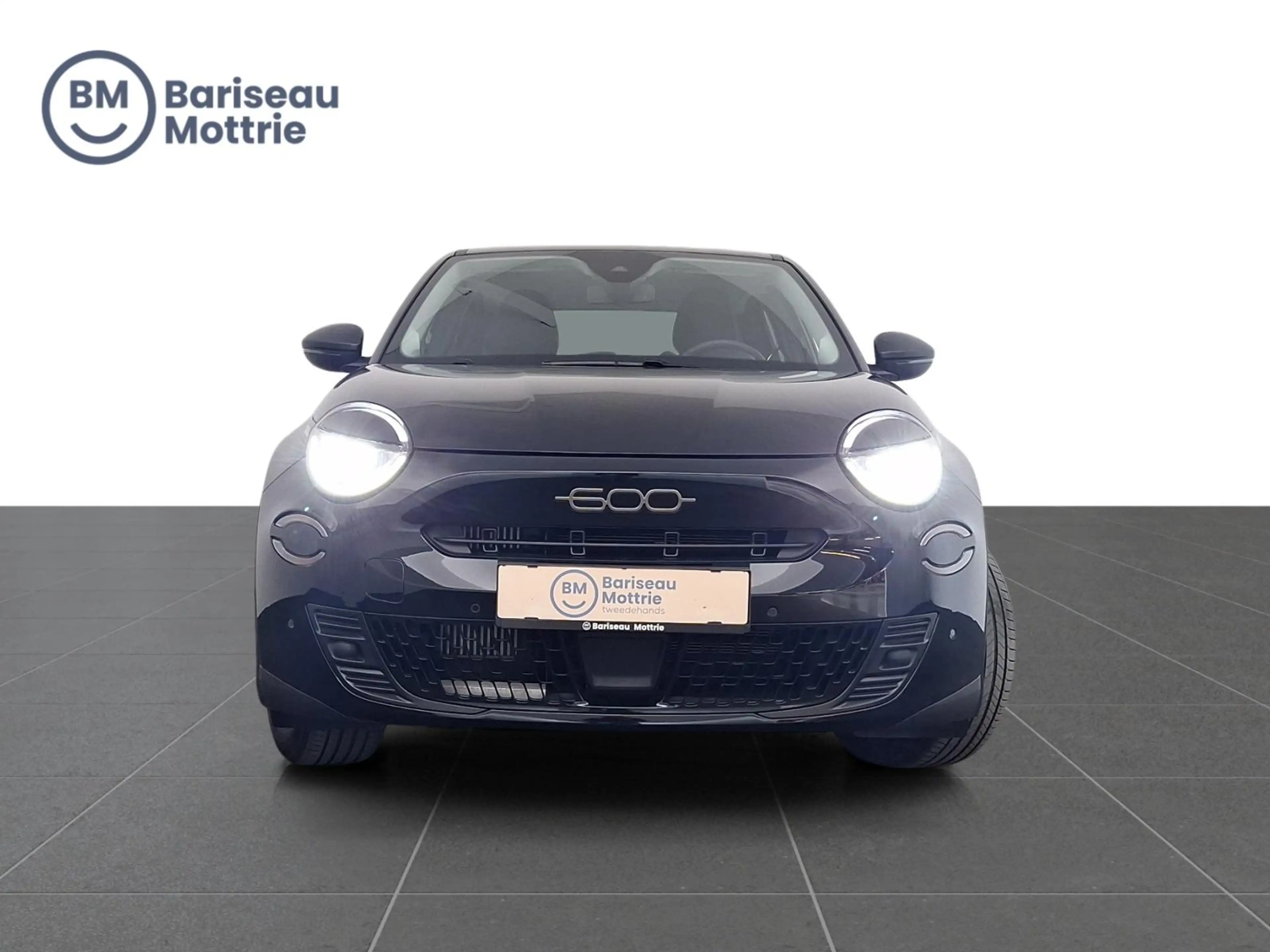 Fiat 600 HYBRID AUTOMAAT *CAMERA+SENSOREN*DAB*GPS*CARPLAY*K — photo 2