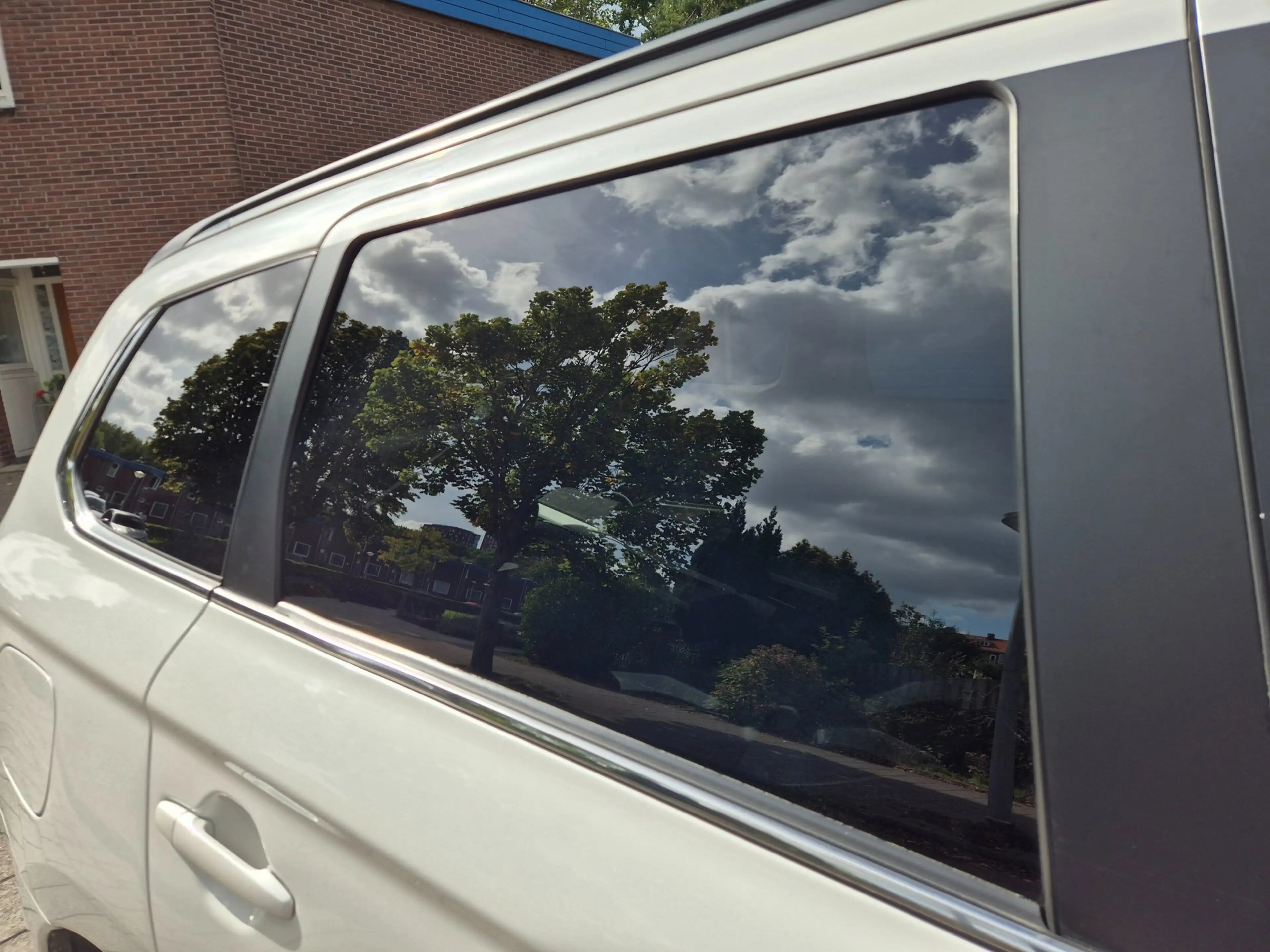 Mitsubishi Outlander 2.0 PHEV instyle+ — photo 6