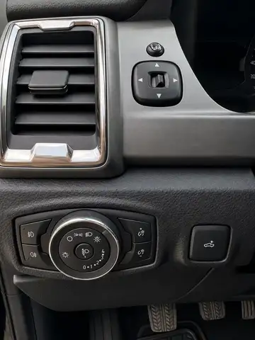 Ford Ranger view 13