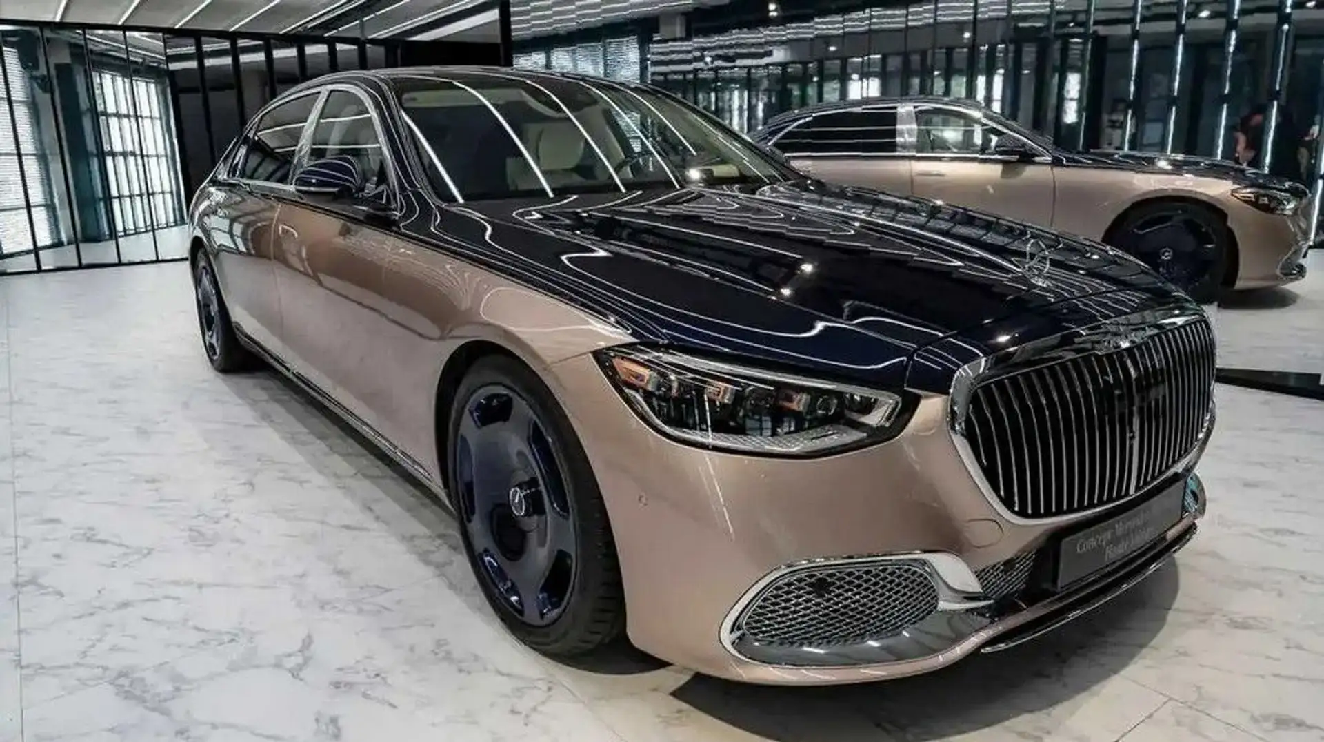Mercedes-Benz S 680 Maybach S680*Haute Voiture*1of 150 Worldwide* Gold - 2