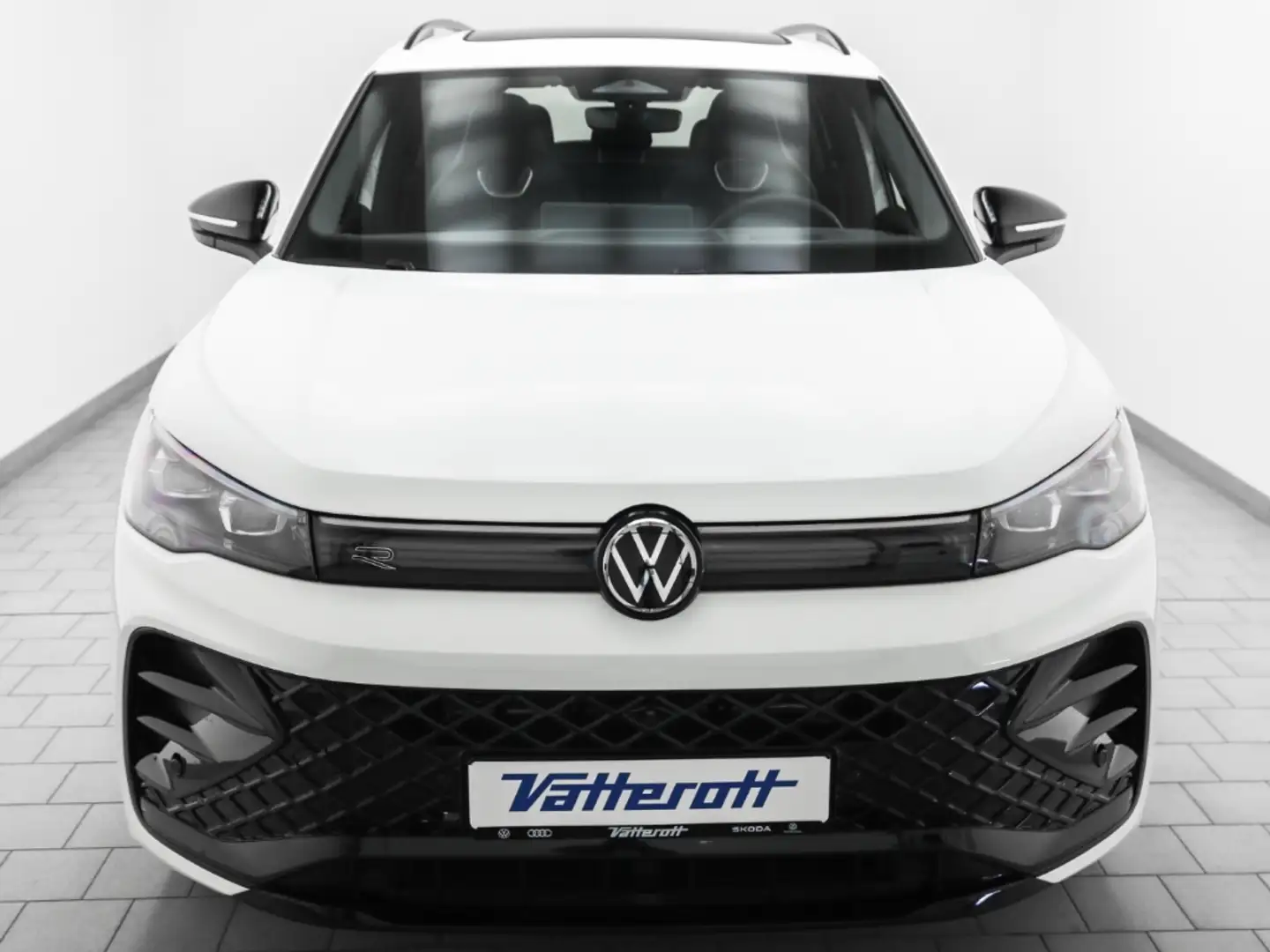 Volkswagen Tiguan R-Line 1.5 eHybrid DSG AHK Navi Pano Winter Weiß - 2
