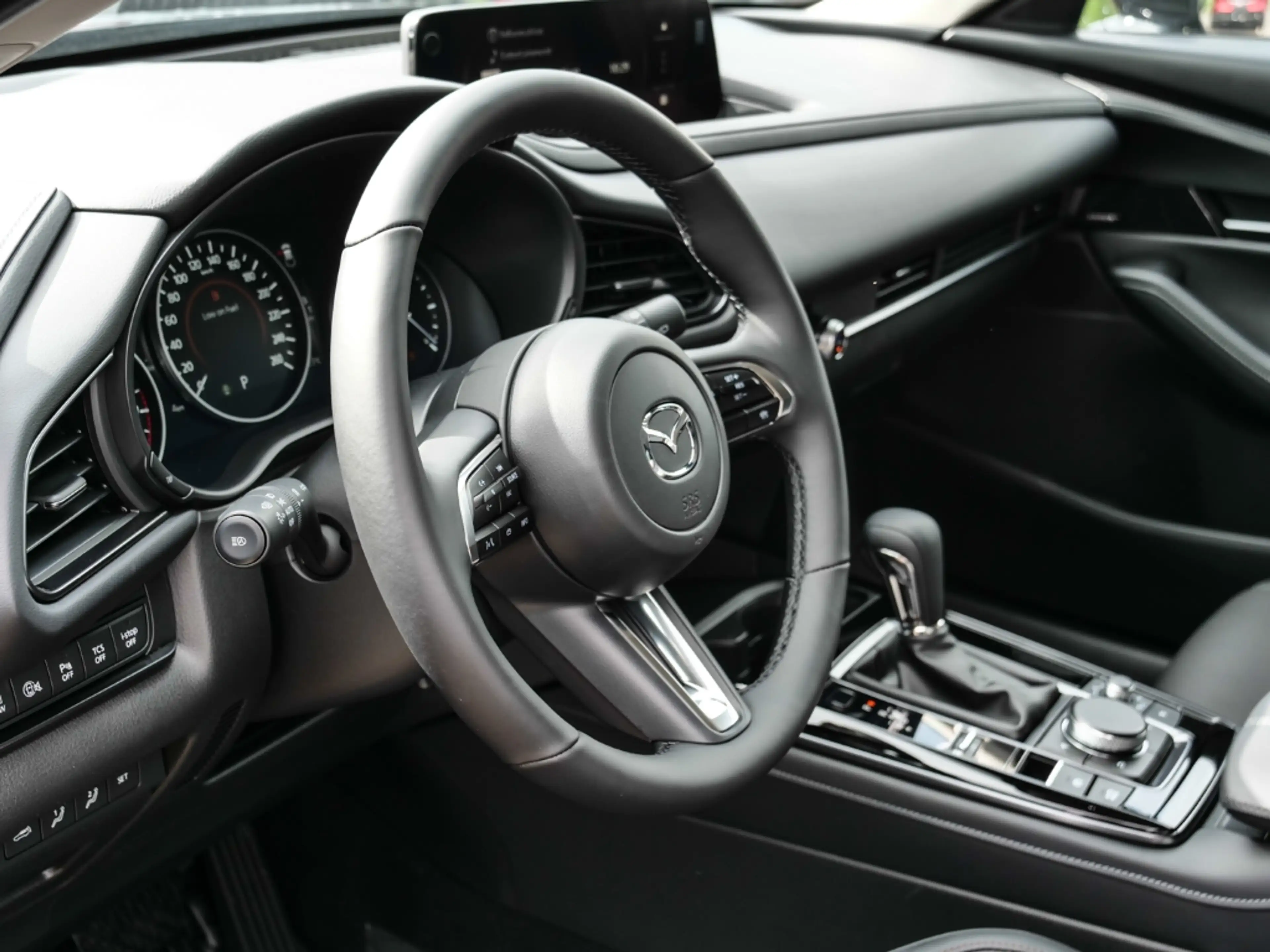 Mazda CX-30 2027 Homura Plus 2.5L e-SKYACTIV-G 140PS 6AT FWD — photo 7