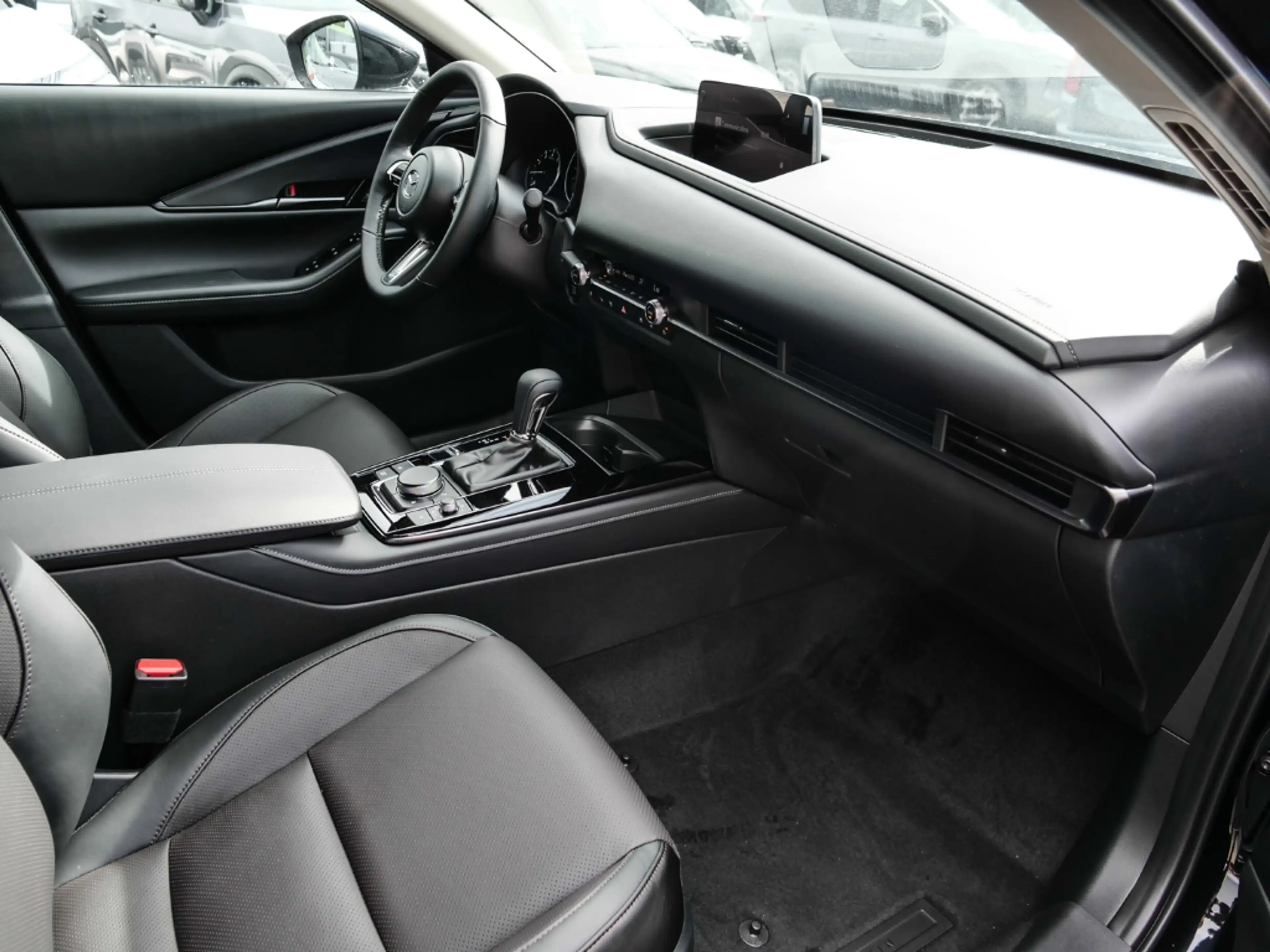 Mazda CX-30 2027 Homura Plus 2.5L e-SKYACTIV-G 140PS 6AT FWD — photo 15