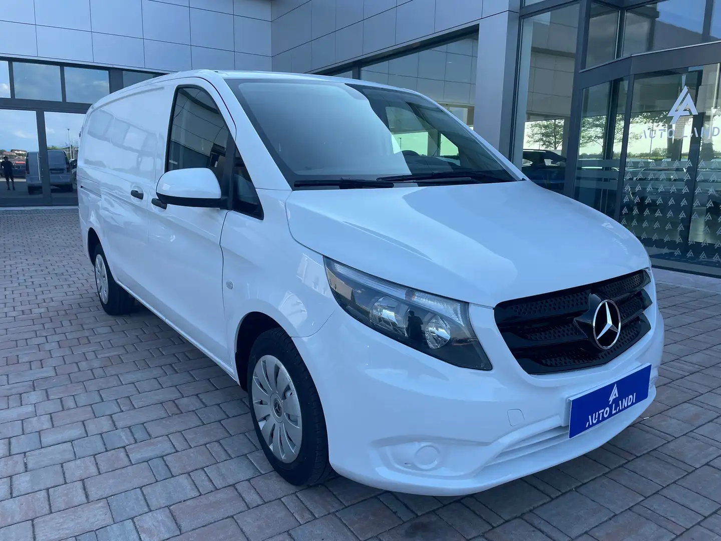 Mercedes-Benz Vito 114 cdi Bianco - 2
